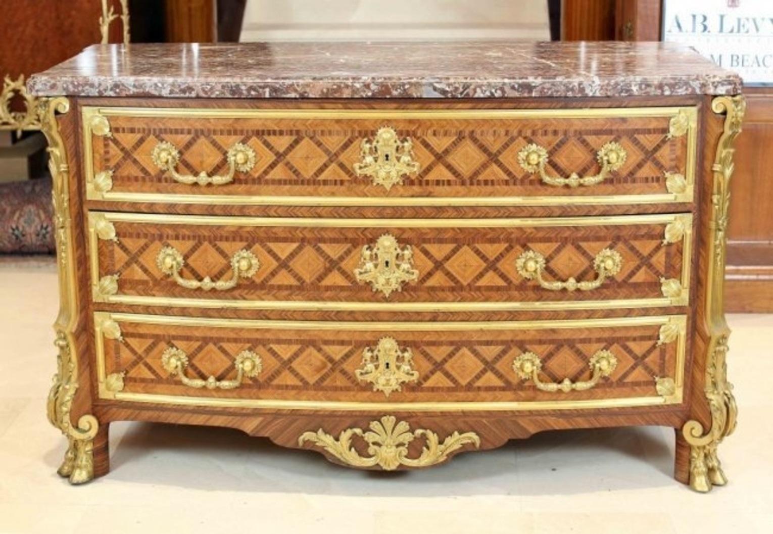 French Ormolu-Mounted Mahogany and Tulipwood Parquetry Commode by Paul Sormani In Excellent Condition For Sale In West Palm Beach, FL