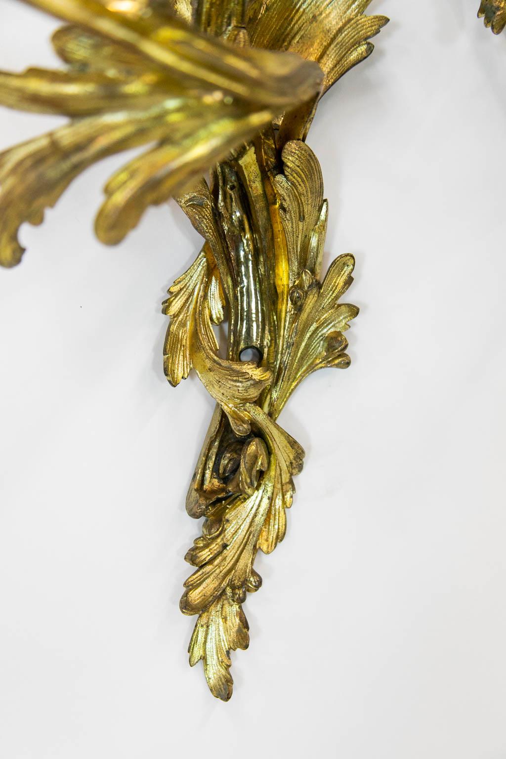French Ormolu Wall Sconce In Good Condition In Wilson, NC