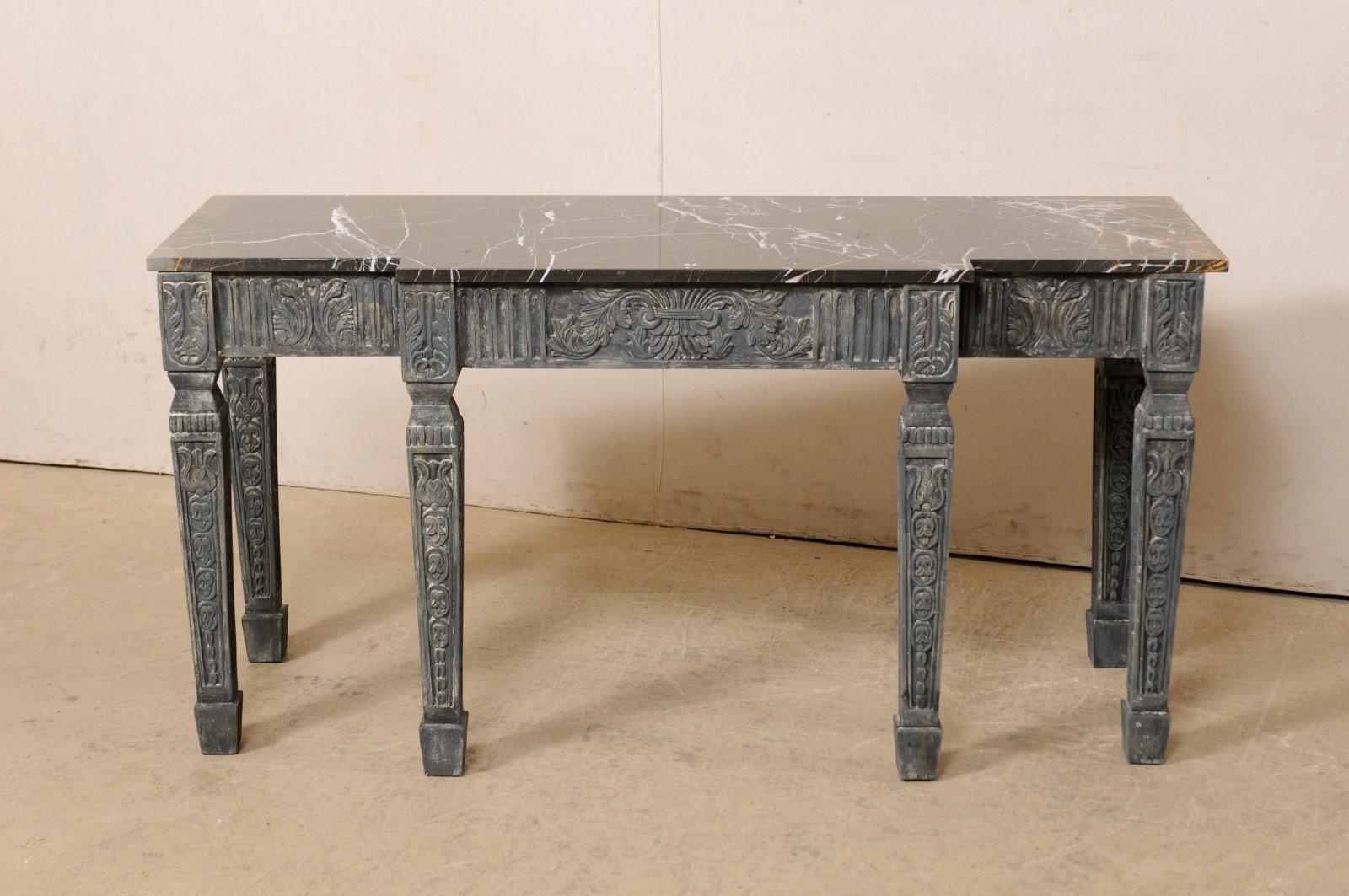 French Ornately-Carved Console Table W/Marble Top & Shallow Breakfront Design In Good Condition For Sale In Atlanta, GA