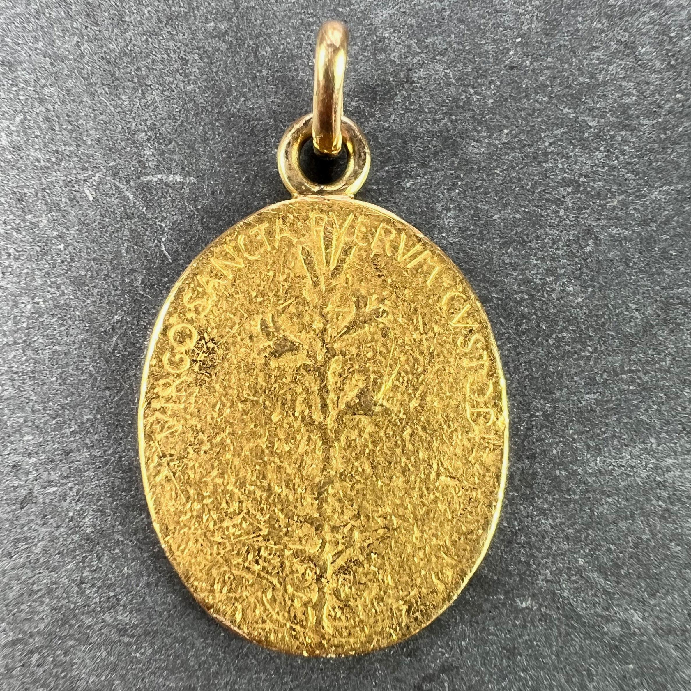 French Oscar Roty Madonna and Child 22K Yellow Gold Charm Pendant In Fair Condition For Sale In London, GB