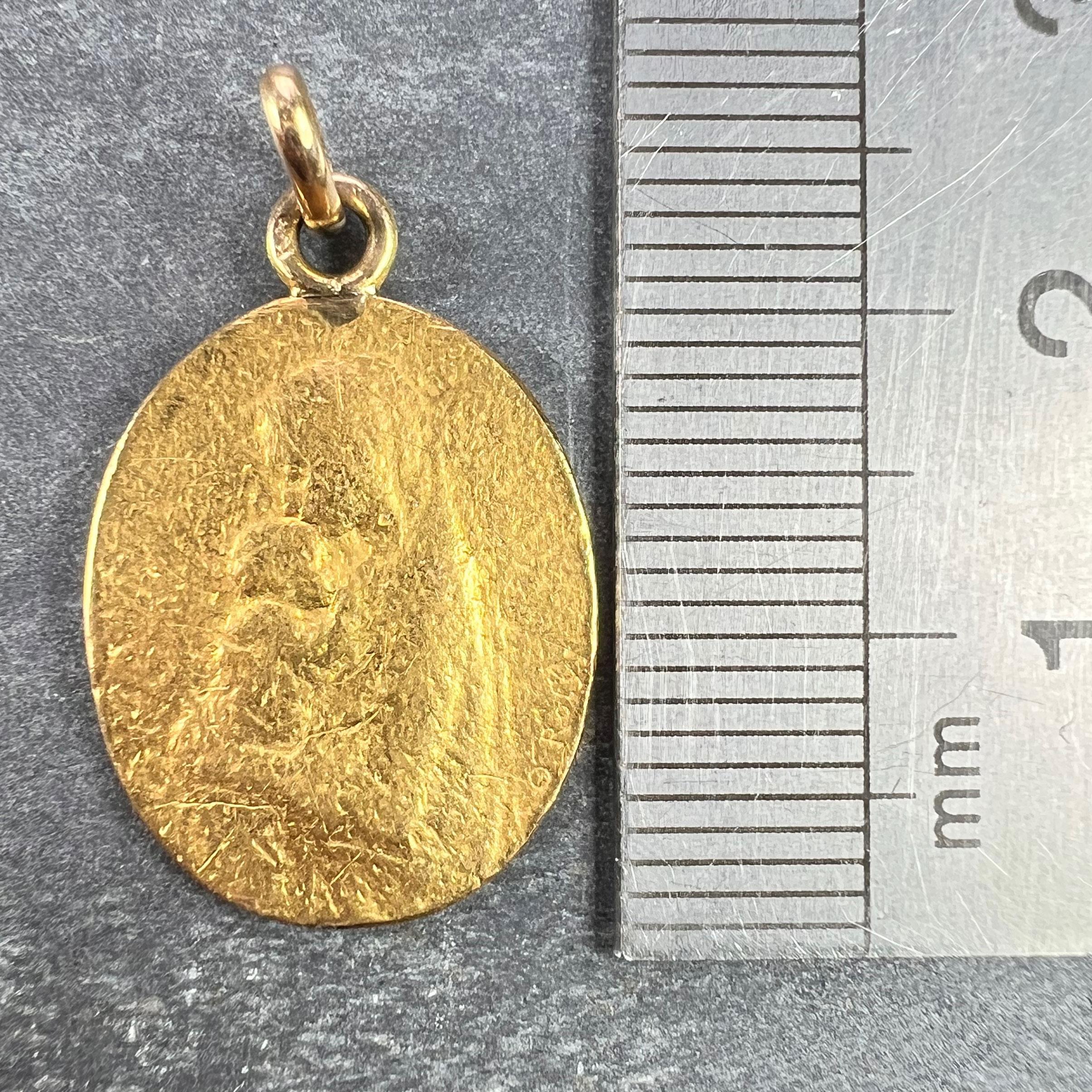 French Oscar Roty Madonna and Child 22K Yellow Gold Charm Pendant For Sale 5