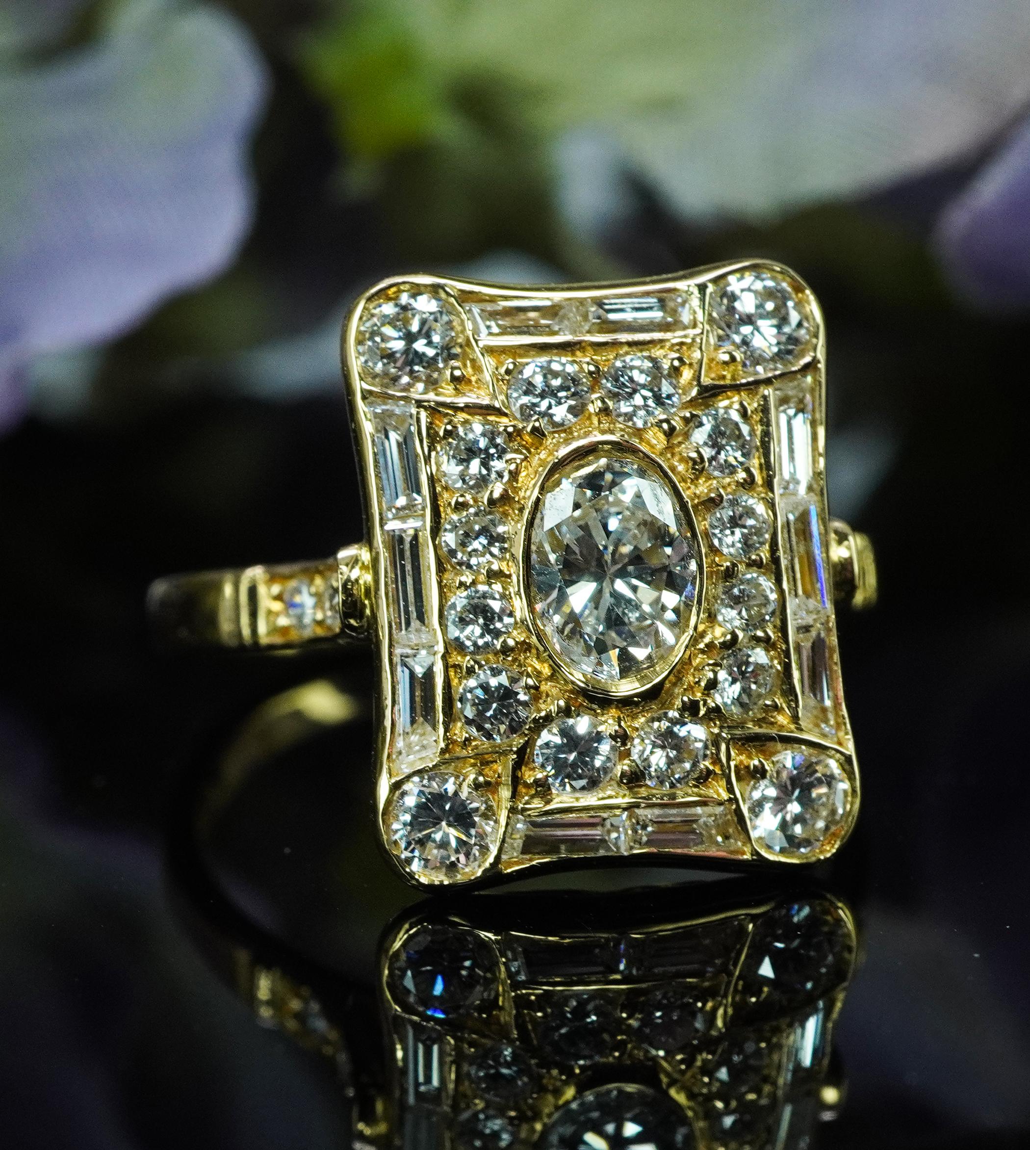 Women's French Oval Baguette Diamond 18K Gold Picture Frame Ring Vintage Estate