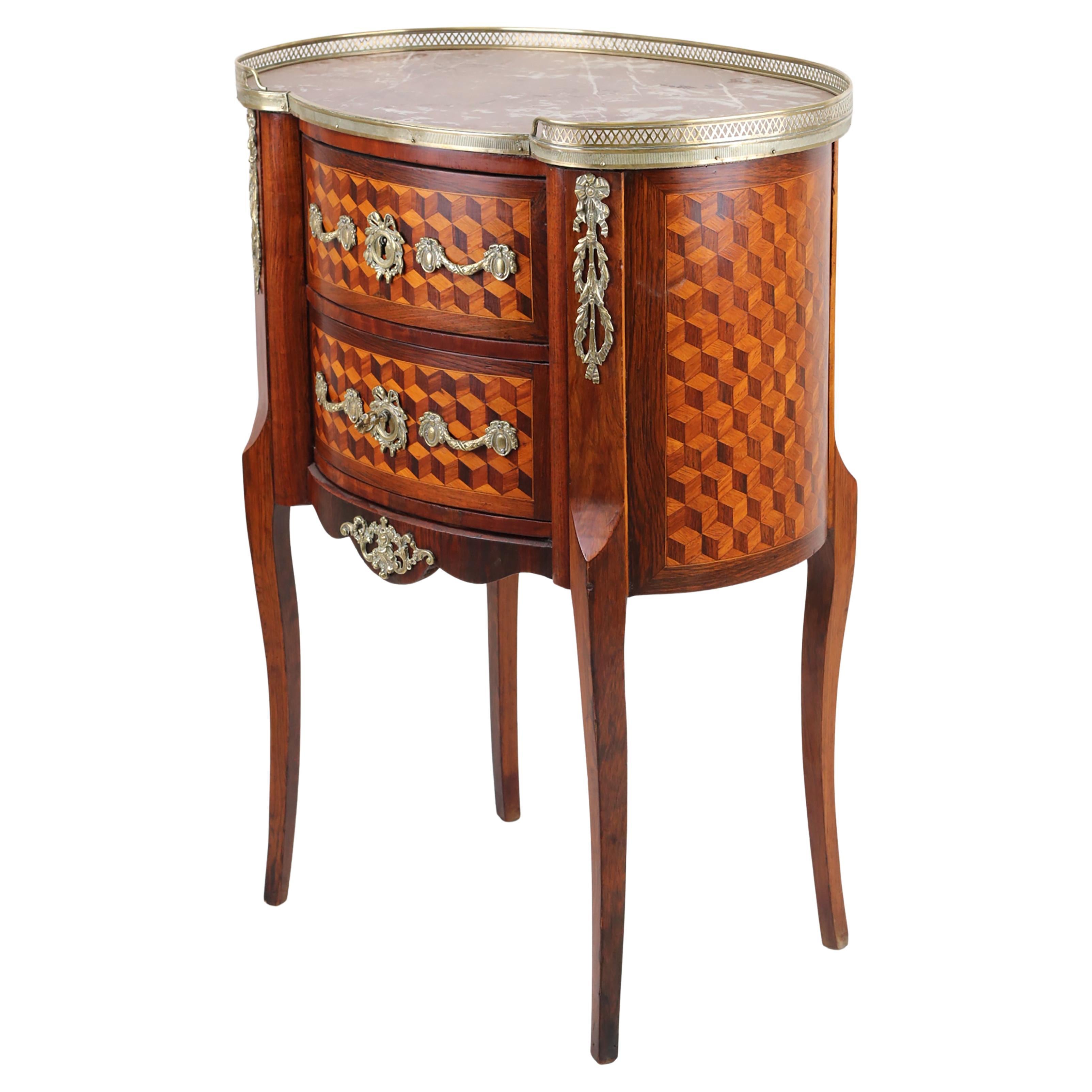 Commode de chevet ovale - Style de transition entre Louis XV et Louis XVI en vente