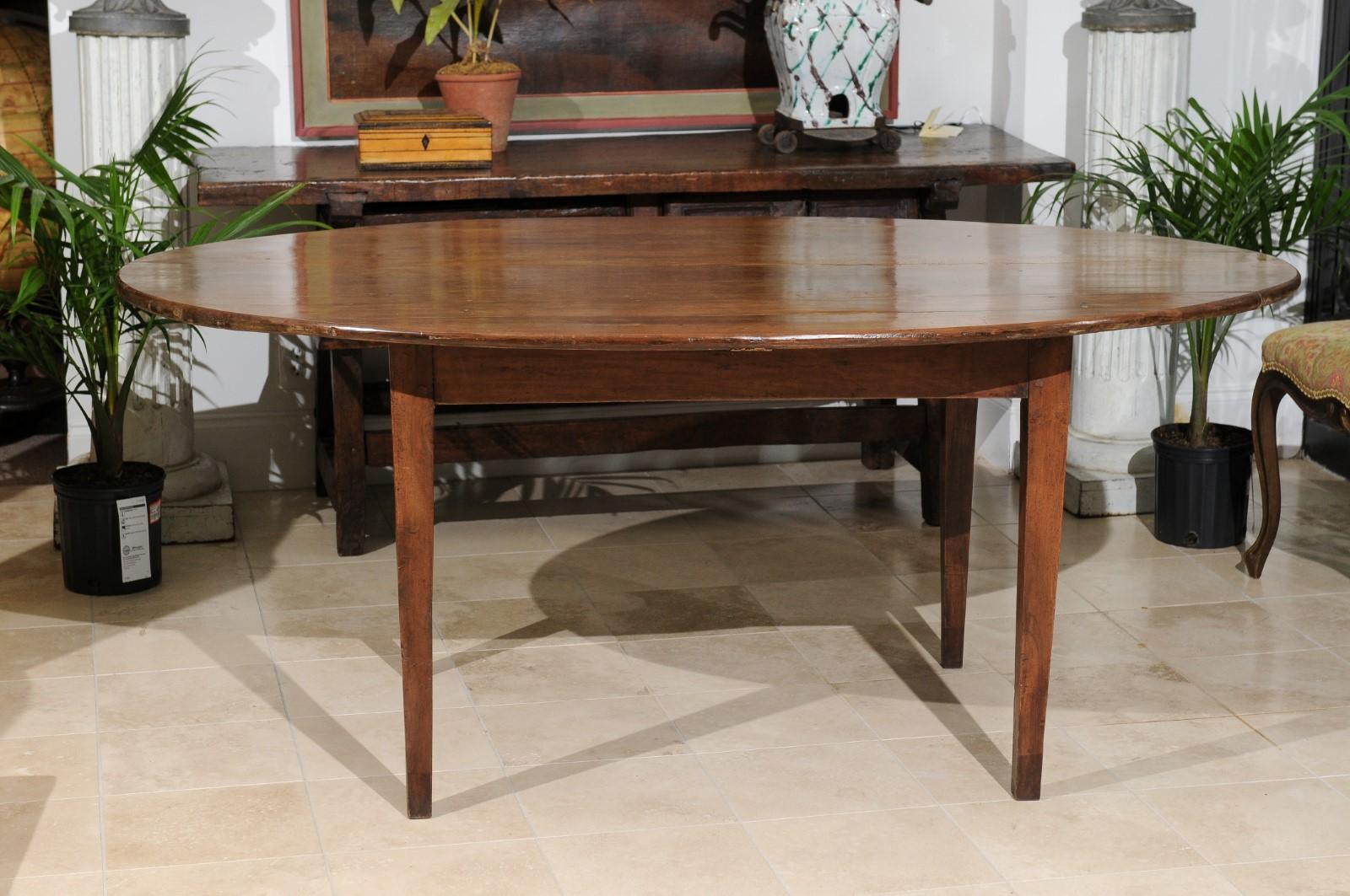  French Oval Farm Table with Tapered Legs 5