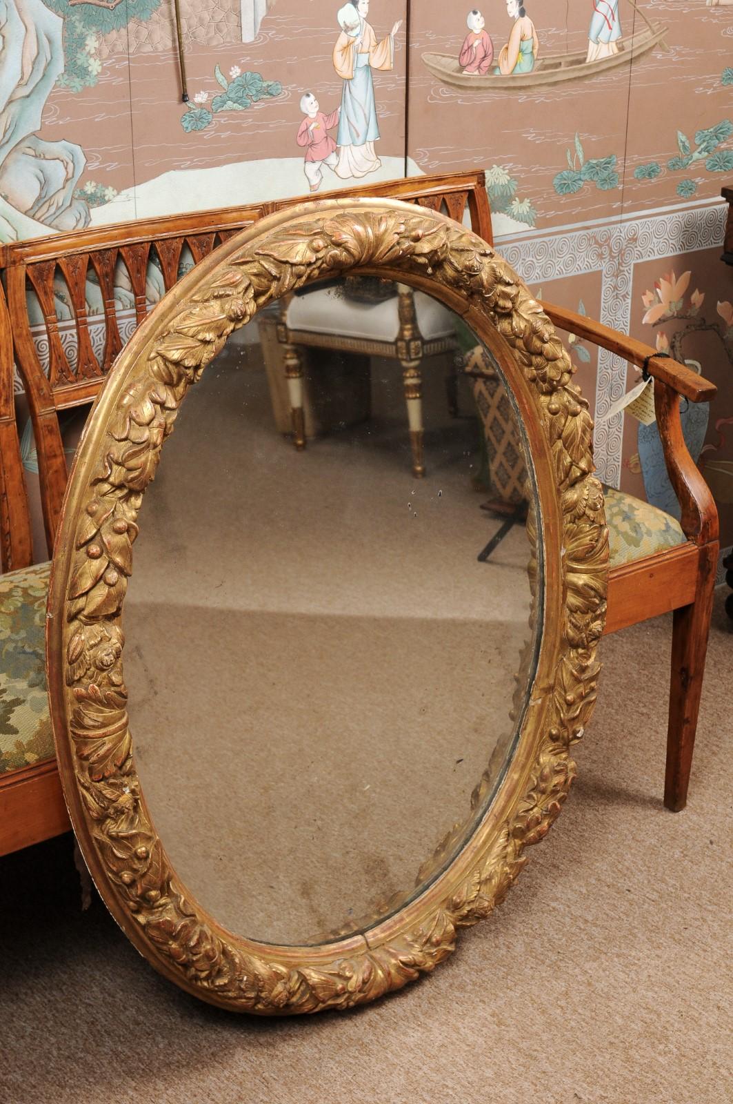 French Oval Giltwood Mirror, Early 18th Century 4