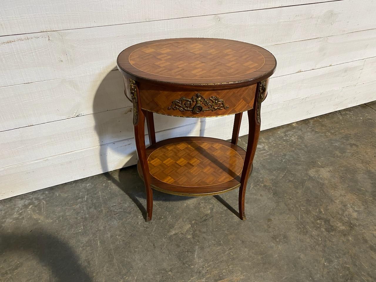French Oval Lamp Table with Drawer For Sale 6