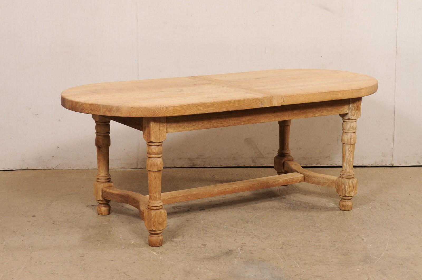 French Oval-Shaped 6.5 Ft. Long Dining Table, Mid 20th C. For Sale 3