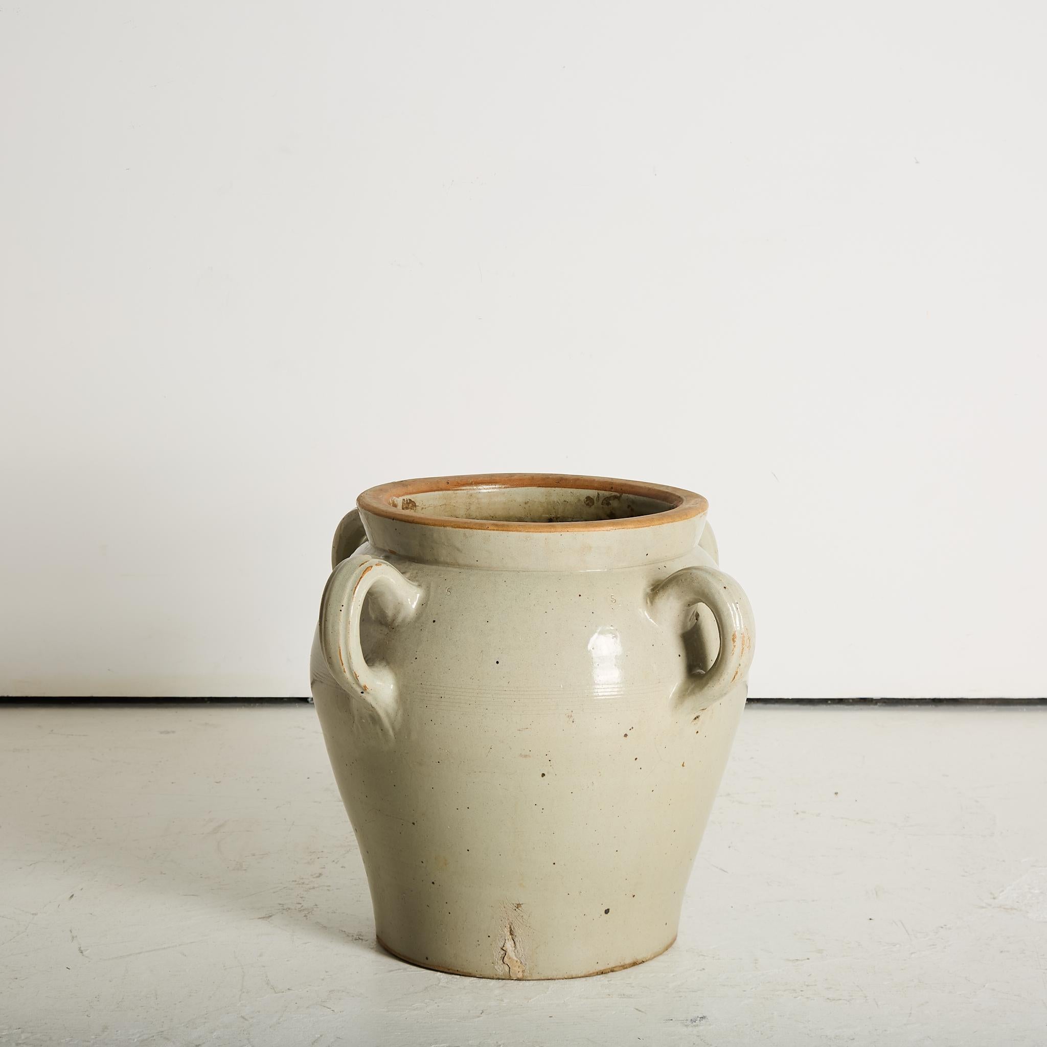 Vaso in ceramica francese oversize del 1880 In condizioni buone in vendita a London, England