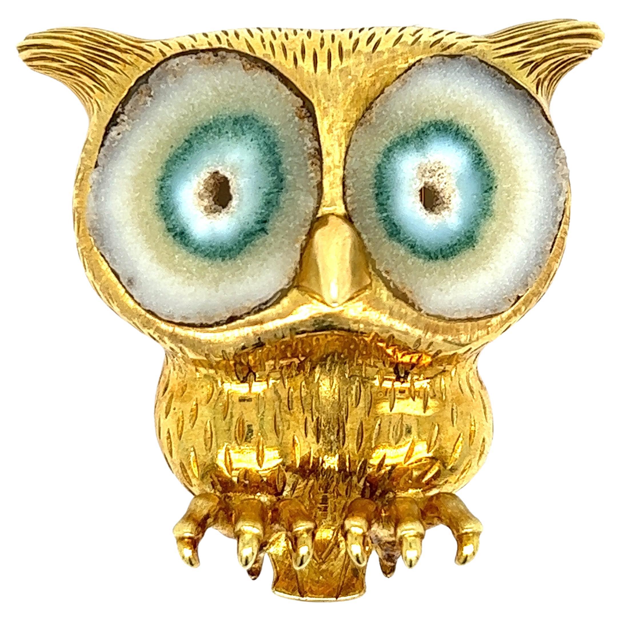 French Owl Agate Gold Brooch For Sale