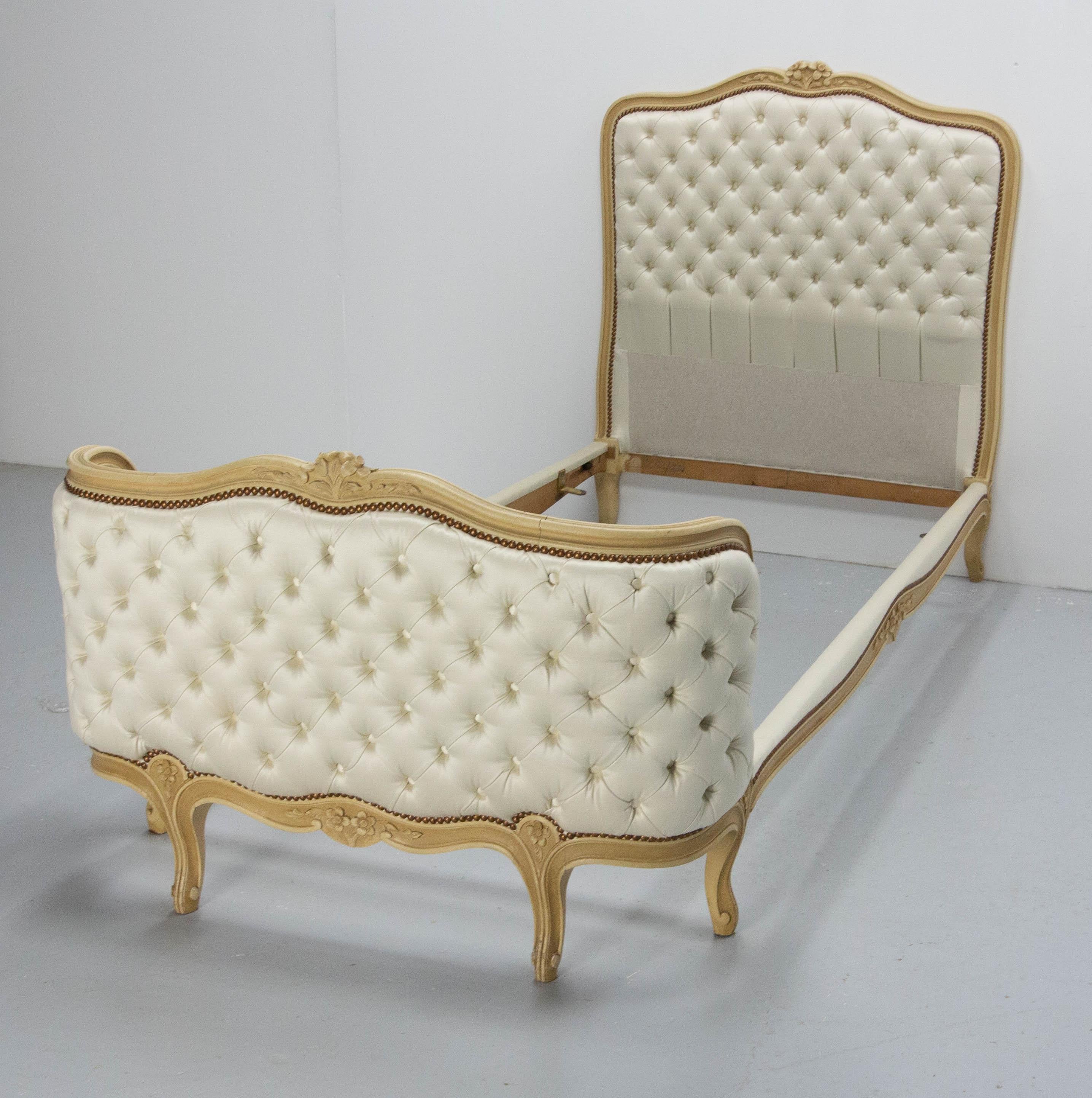 20th Century French Padded Louis XV Style Single Bed or Banquette, circa 1900 For Sale
