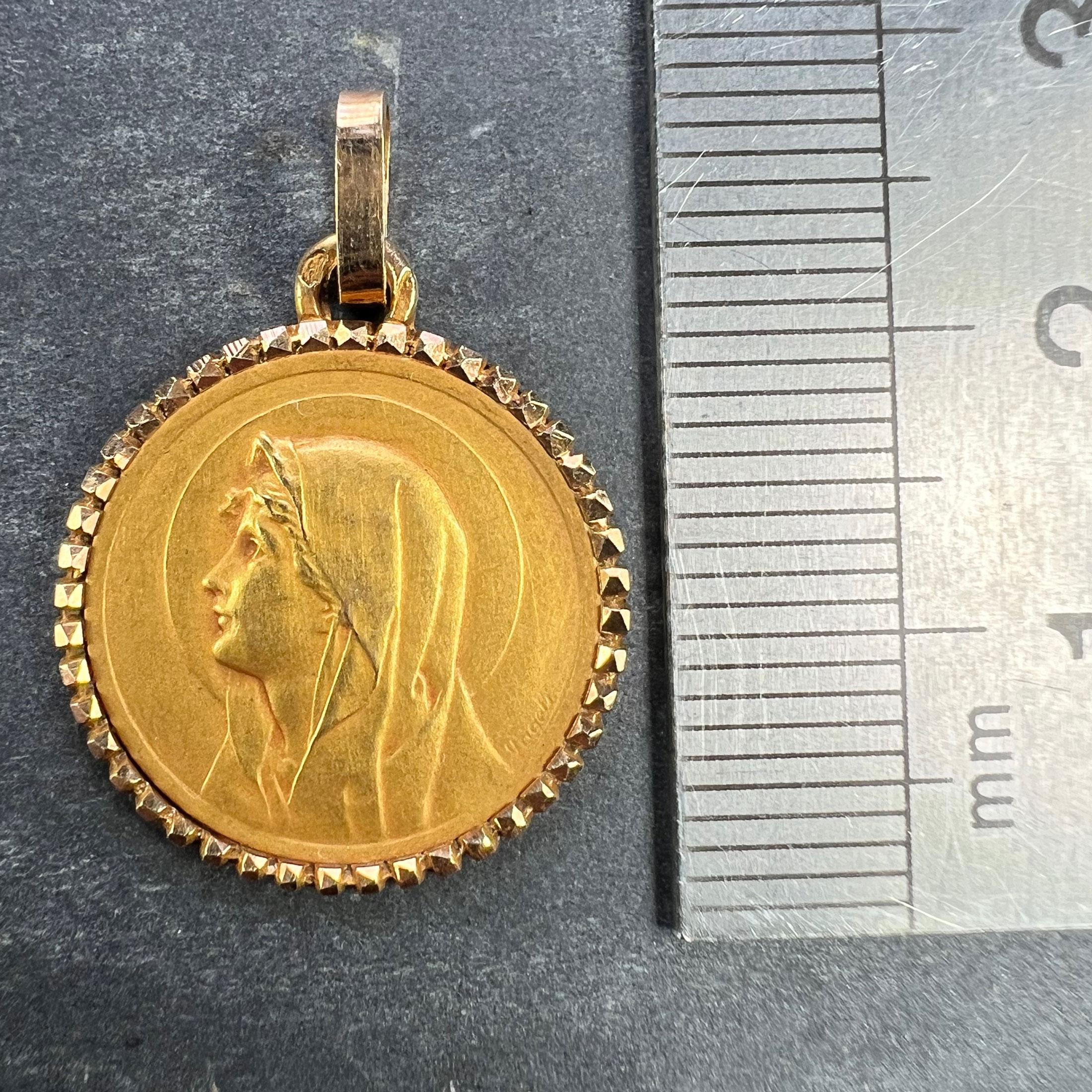 Colgante Pageli Francés Virgen María Medalla de Oro Amarillo 18K en venta 5