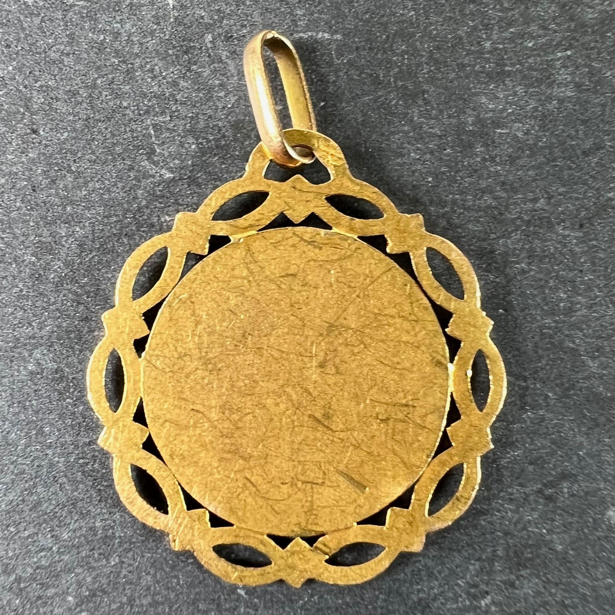 Ciondolo con medaglia incorniciata in oro giallo 18 carati Pageri Perroud francese Vergine Maria In condizioni buone in vendita a London, GB