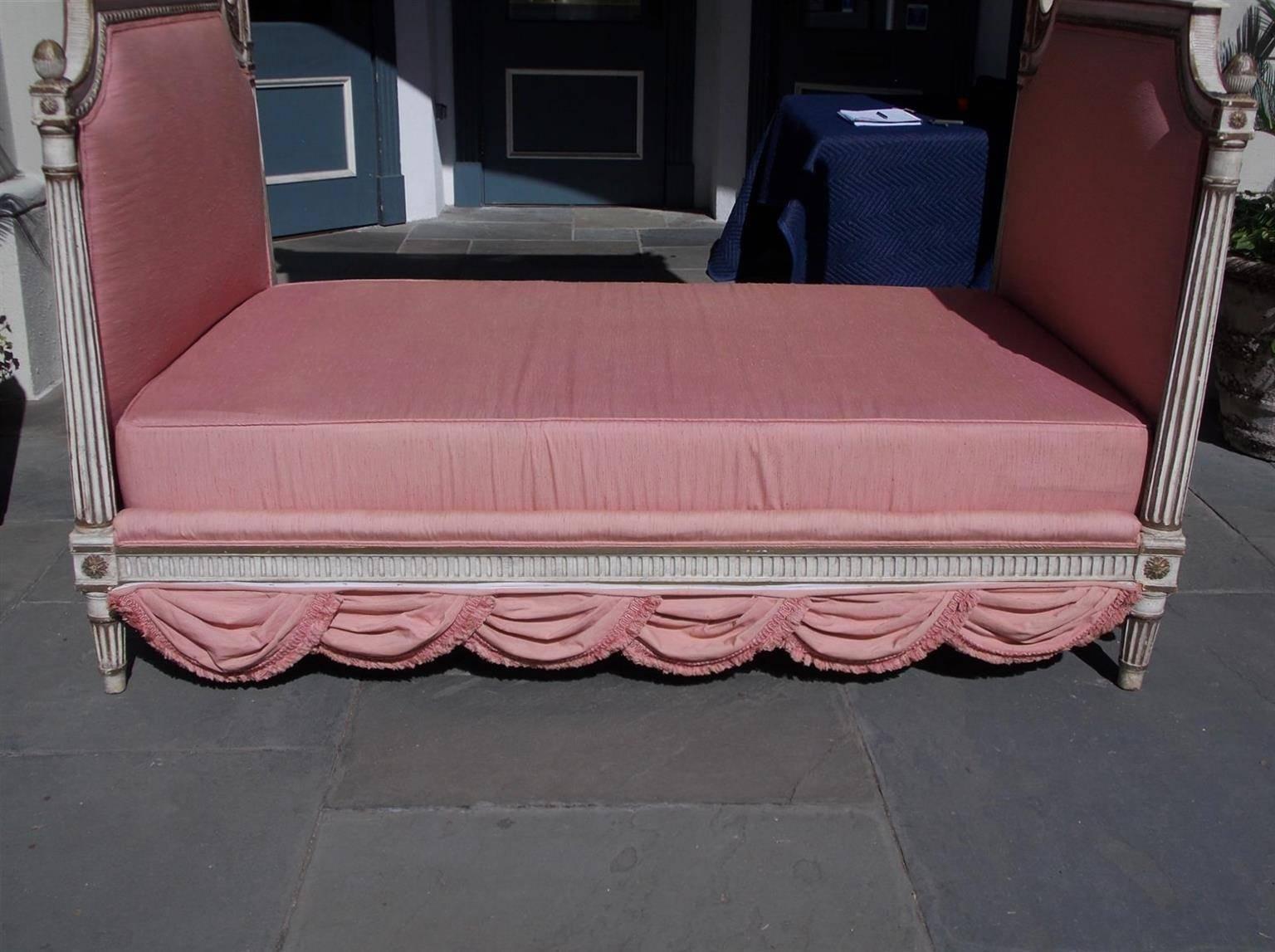French Painted and Gilt Upholstered Fluted Floral Daybed, Circa 1840 3