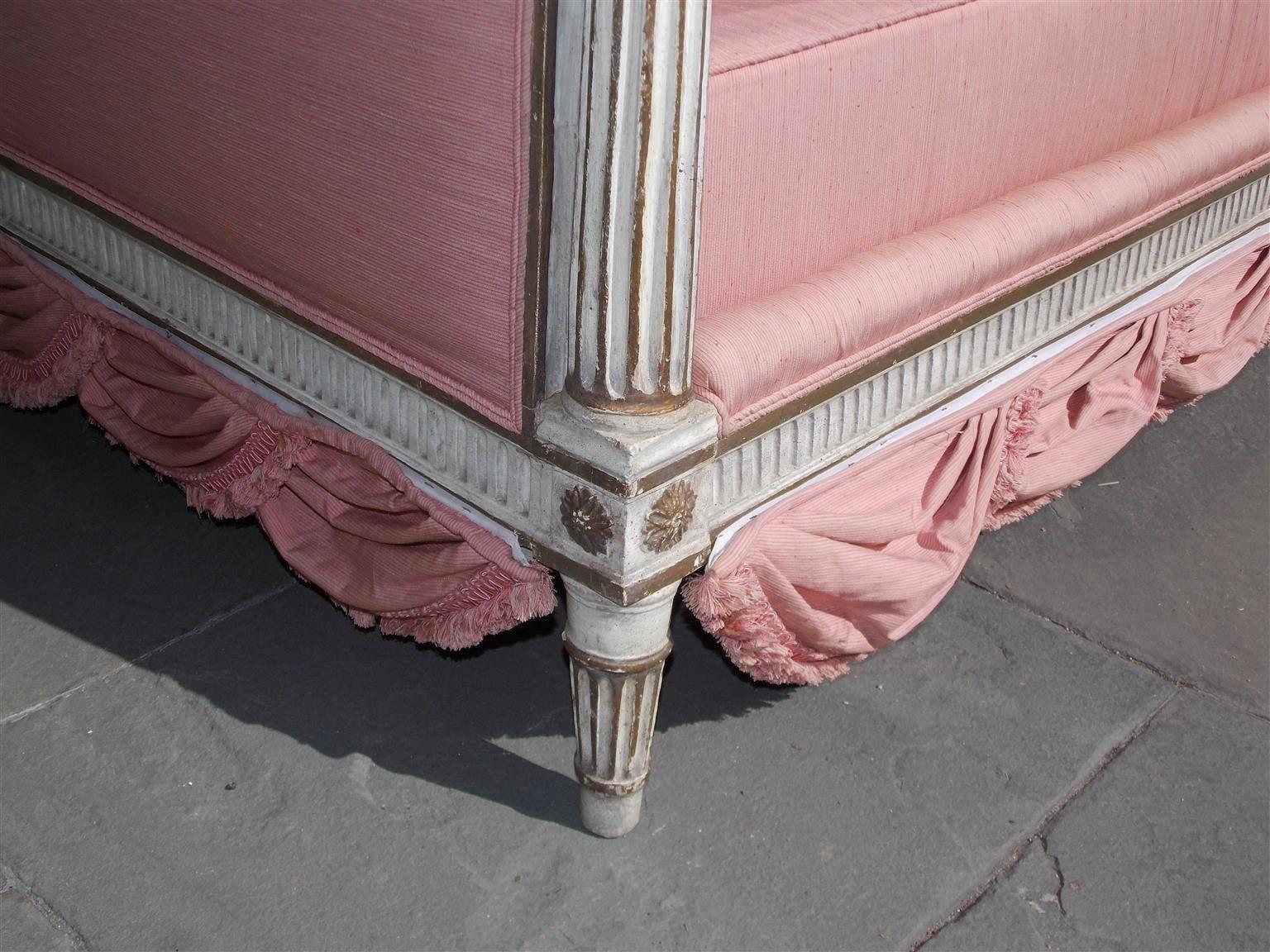 French Painted and Gilt Upholstered Fluted Floral Daybed, Circa 1840 1