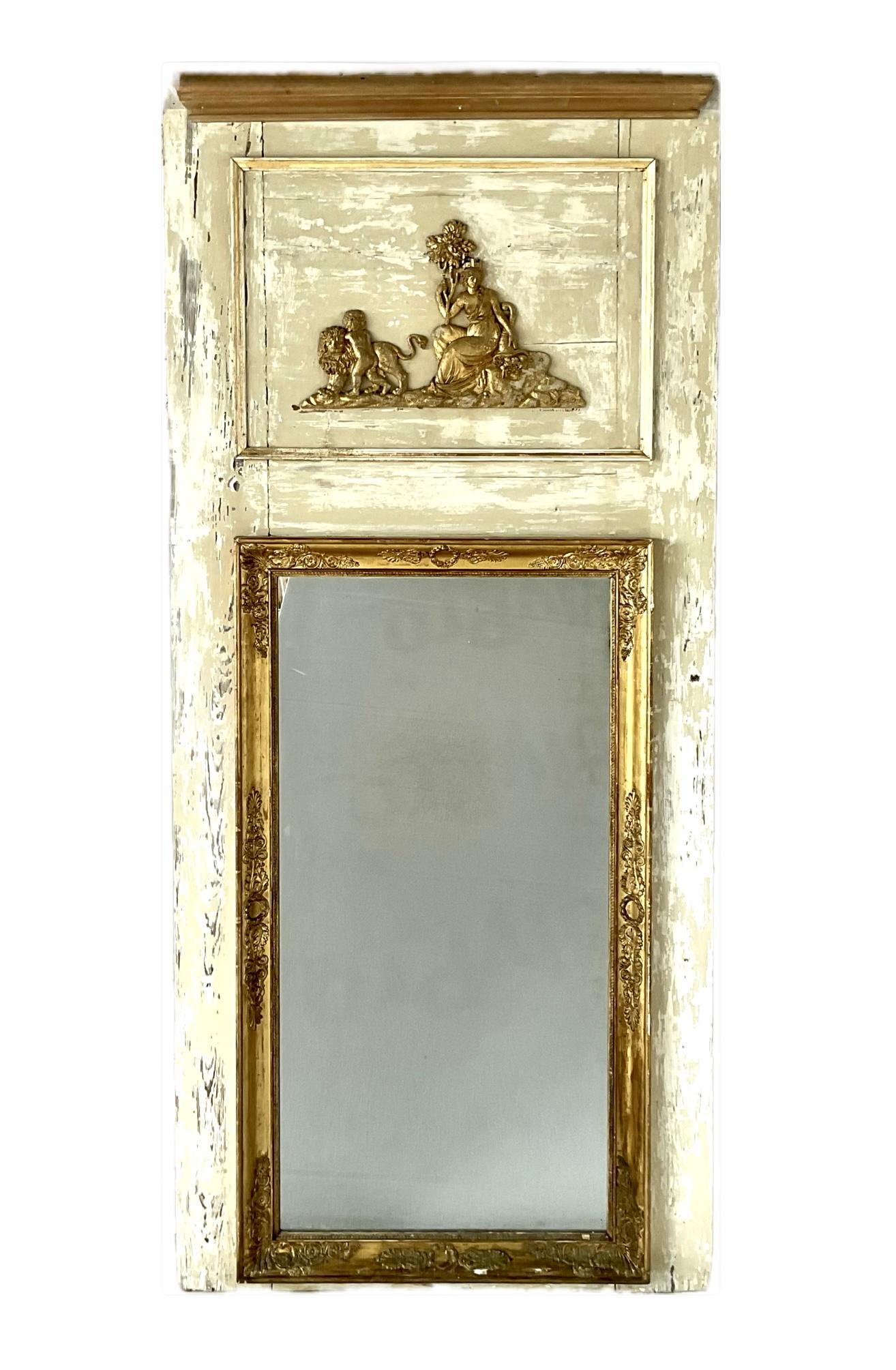 Espejo Trumeau de madera dorada y pintado a la francesa en venta 2