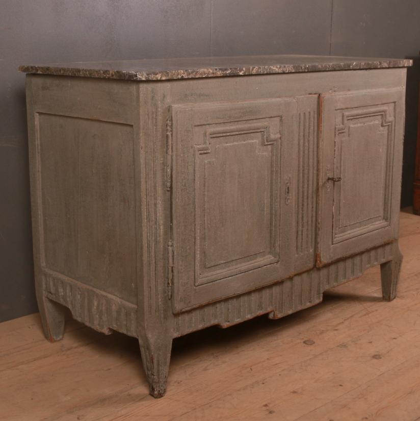 French Painted Buffet In Good Condition In Leamington Spa, Warwickshire