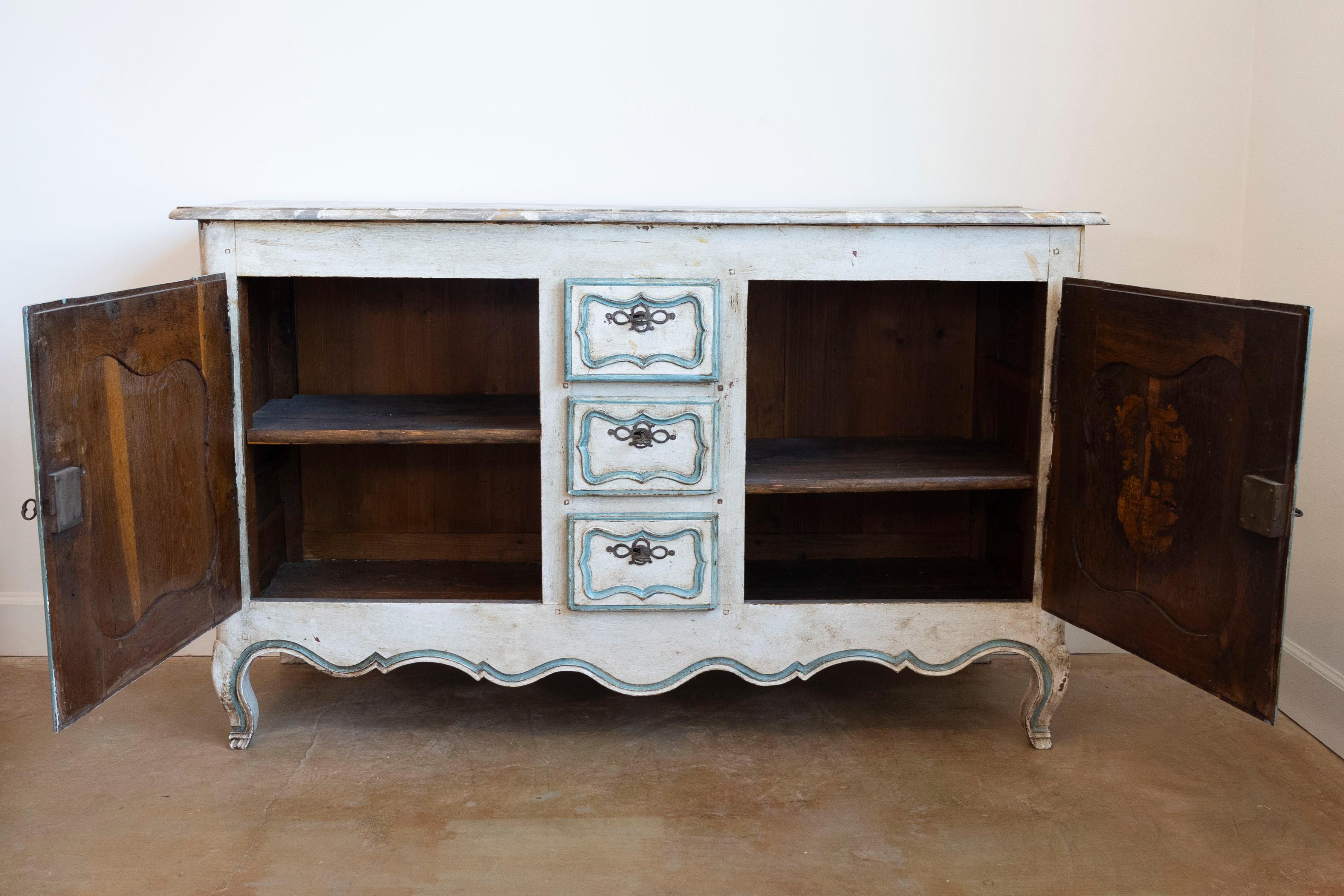 French Painted Buffet of the Louis XV Period with Two Doors and Three Drawers Francés en venta