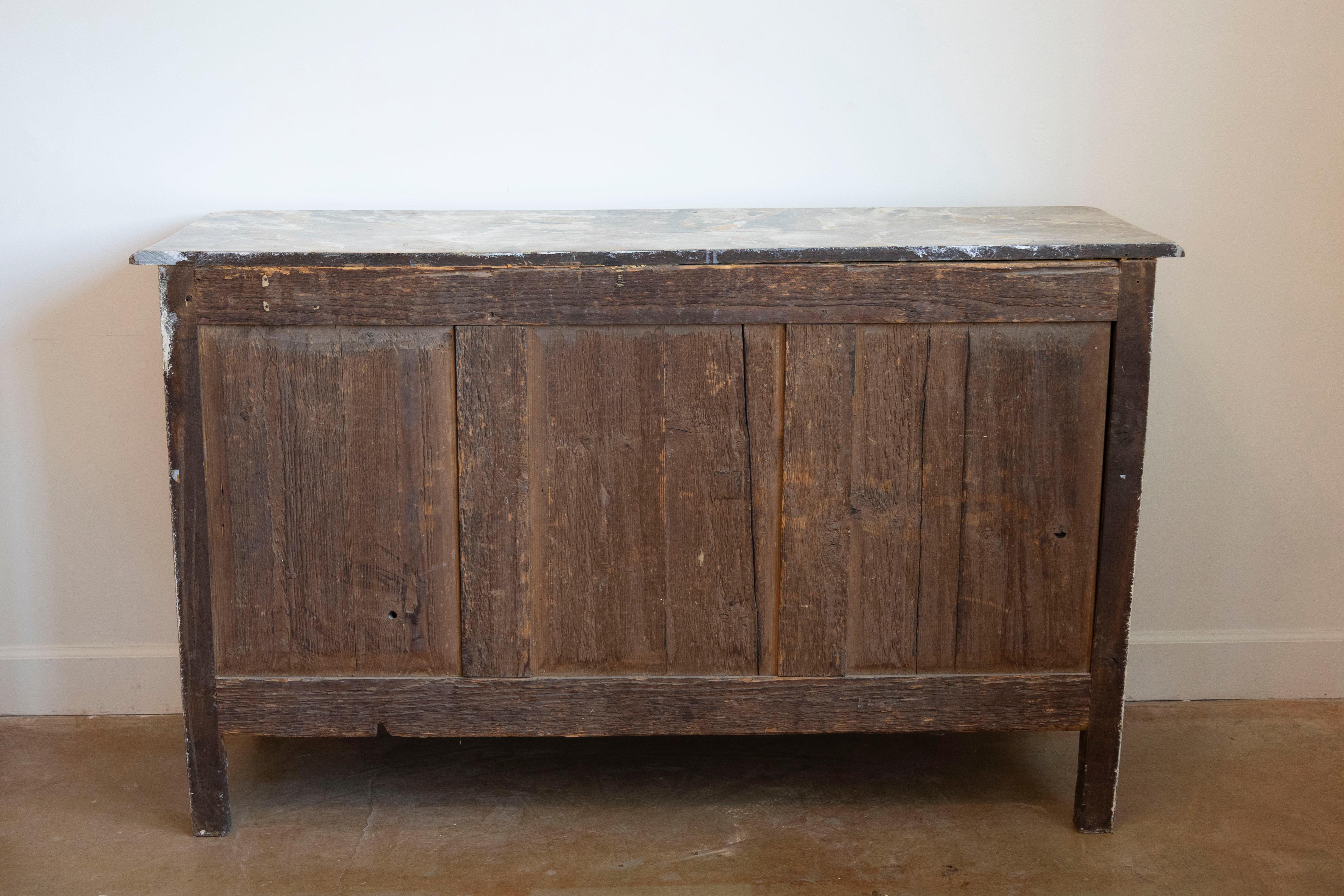 French Painted Buffet of the Louis XV Period with Two Doors and Three Drawers Madera en venta