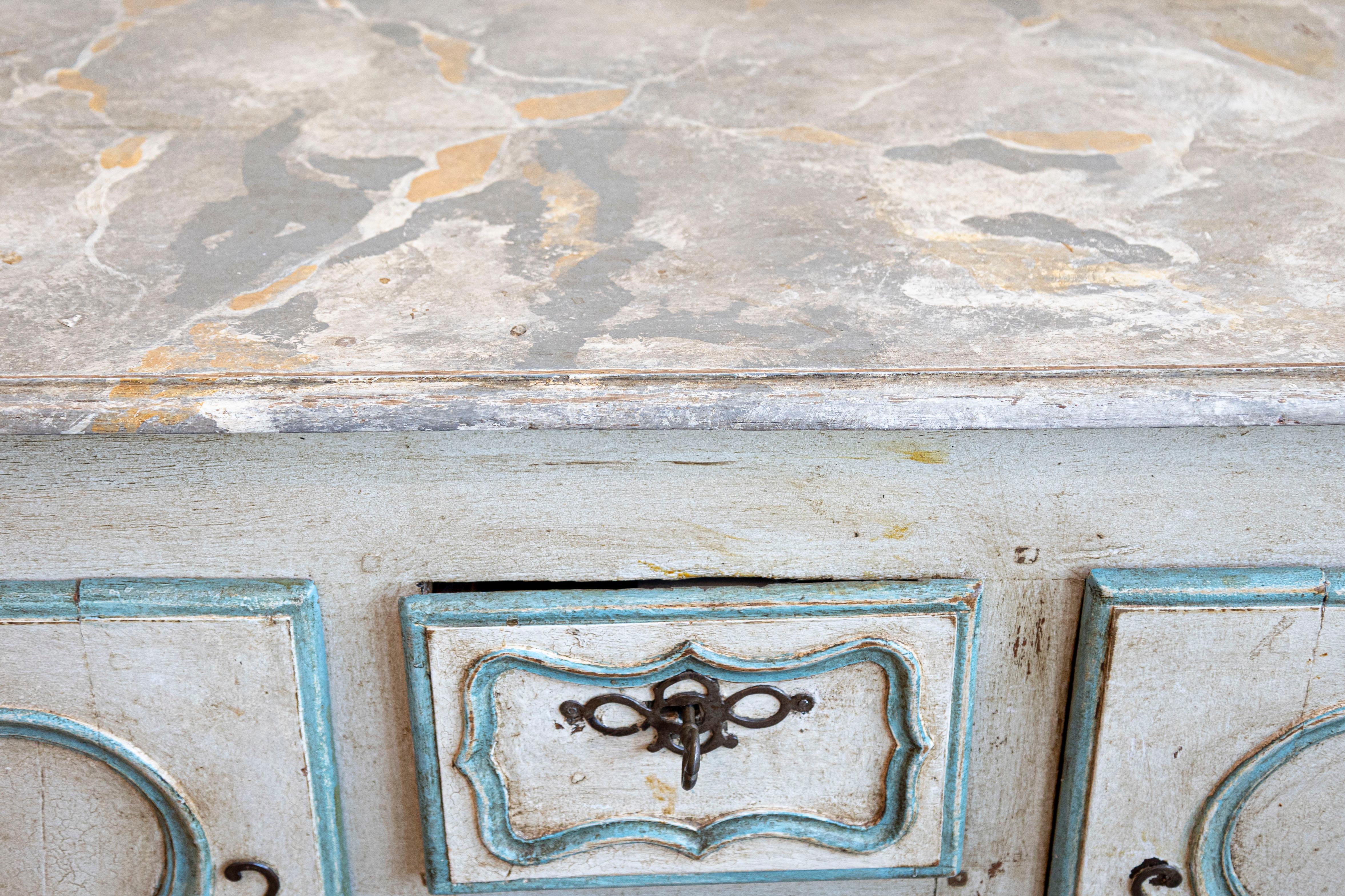 French Painted Buffet of the Louis XV Period with Two Doors and Three Drawers en venta 1