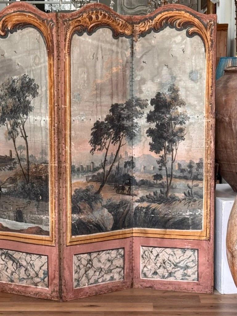 French painted canvas Screen, 18th Century In Good Condition For Sale In Charlottesville, VA
