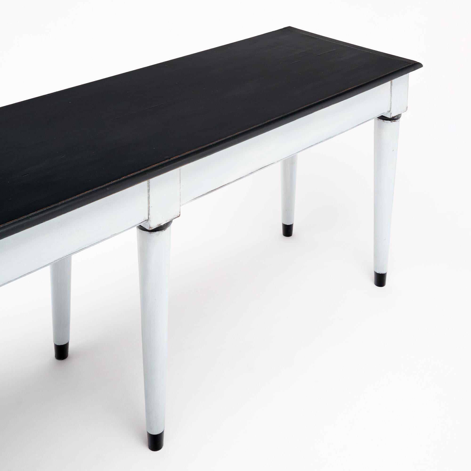 French Painted Console Table In Good Condition For Sale In Austin, TX