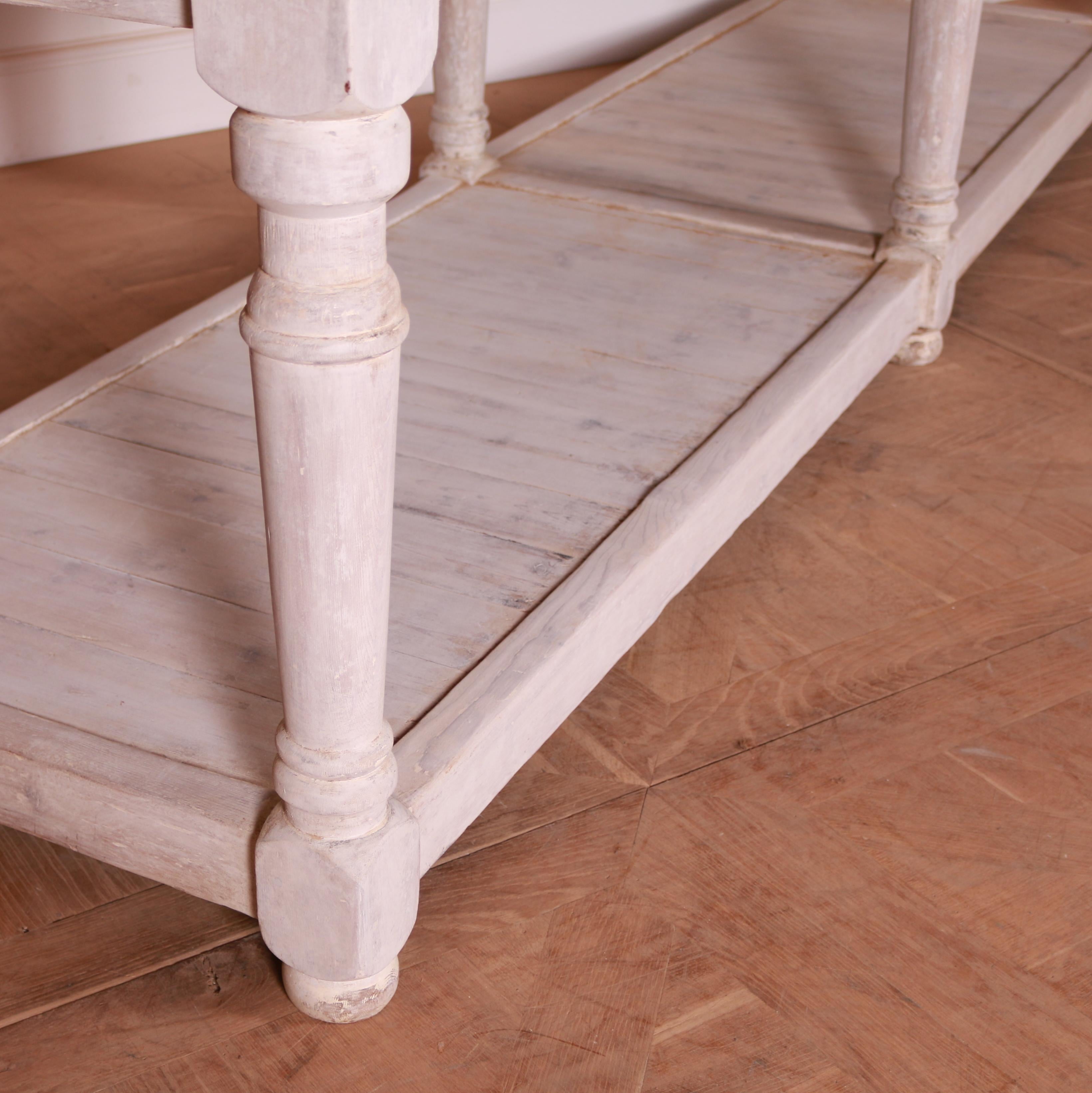 Peint Table à tiroirs peinte en France en vente