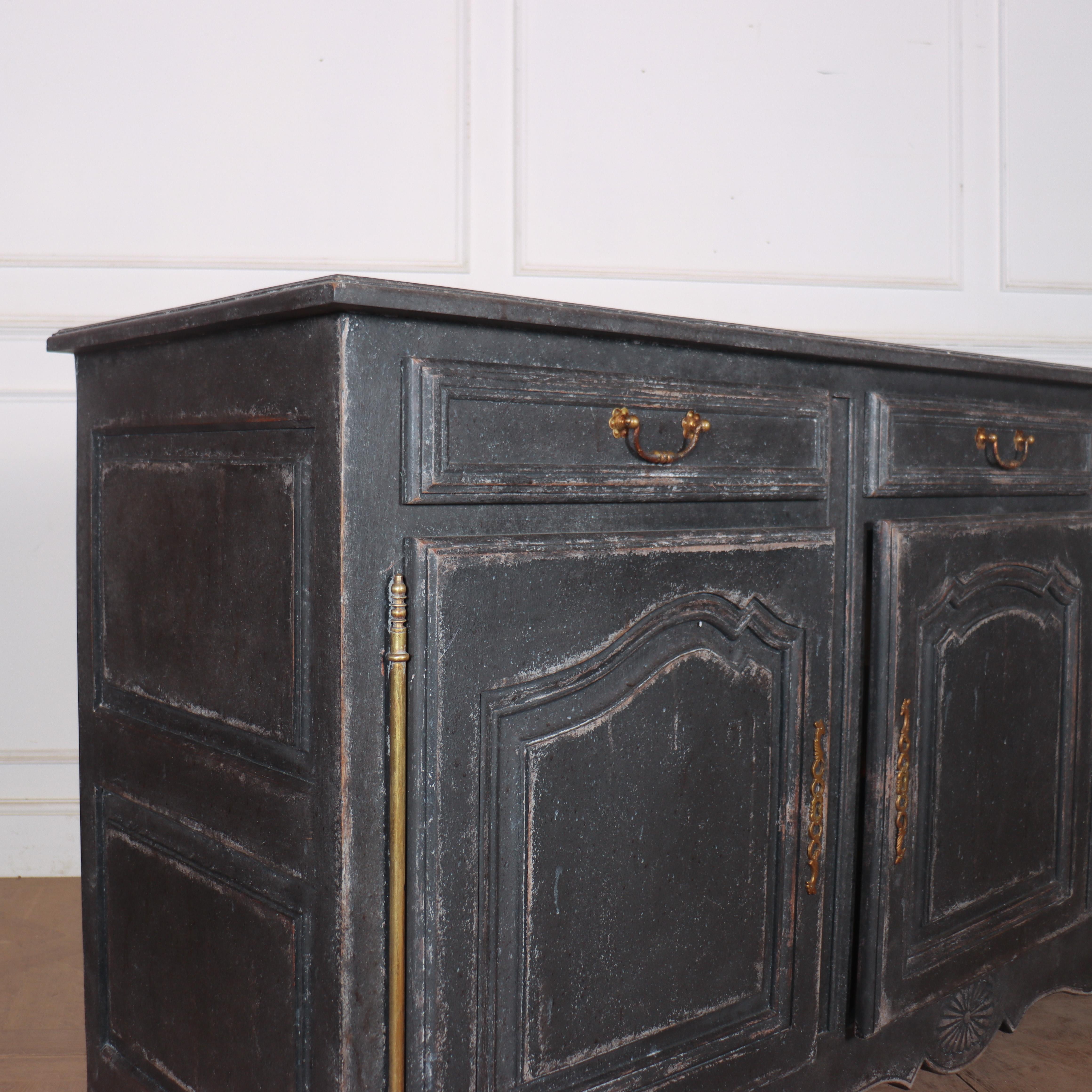 Enfilade en hêtre peint français du début du 20ème siècle. 1910.


Code : 8841

Dimensions :
W: 81.5