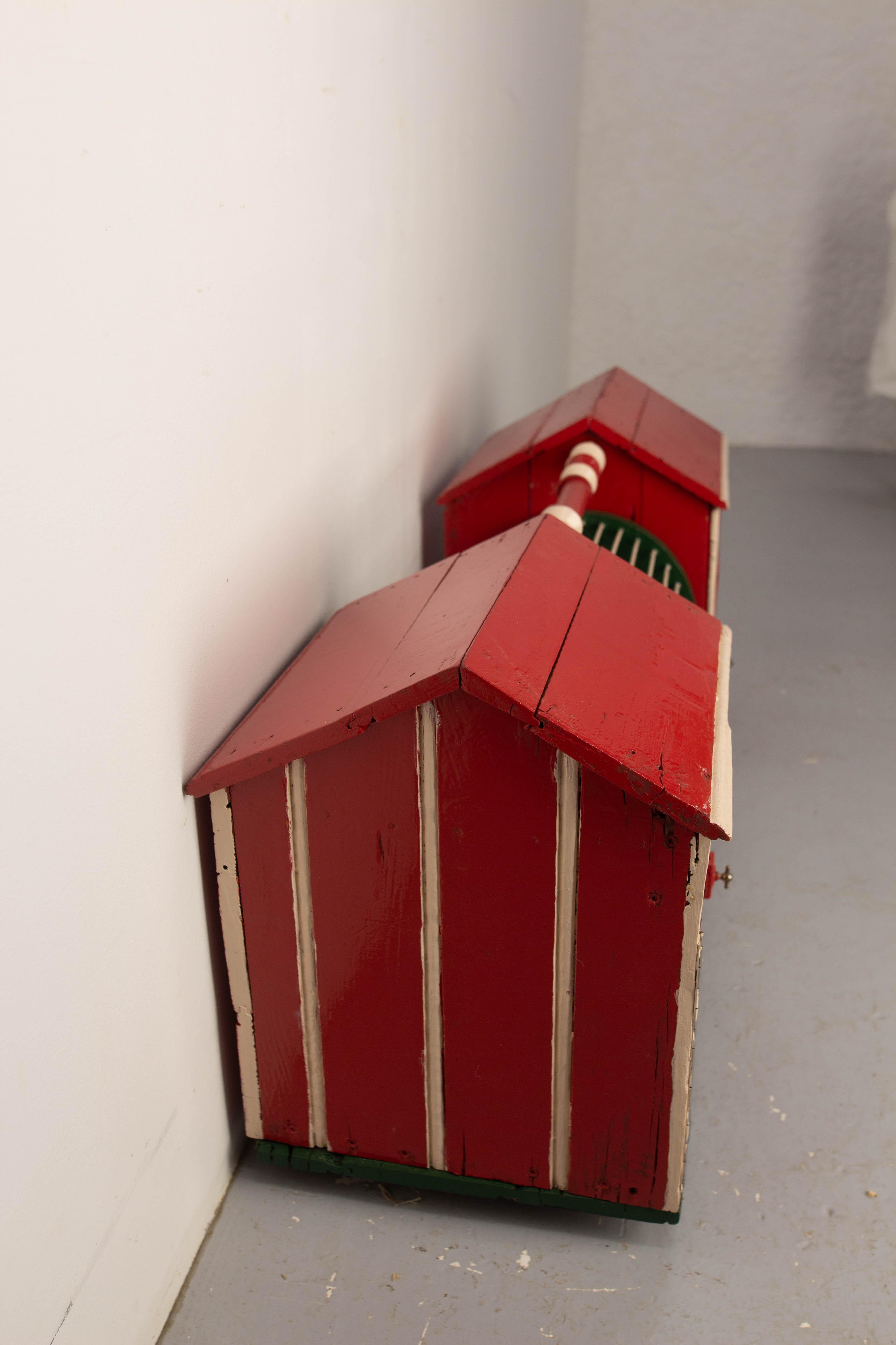 Mid-Century Modern French Painted Garden House for Gerbils or Small pets circa 1970 For Sale