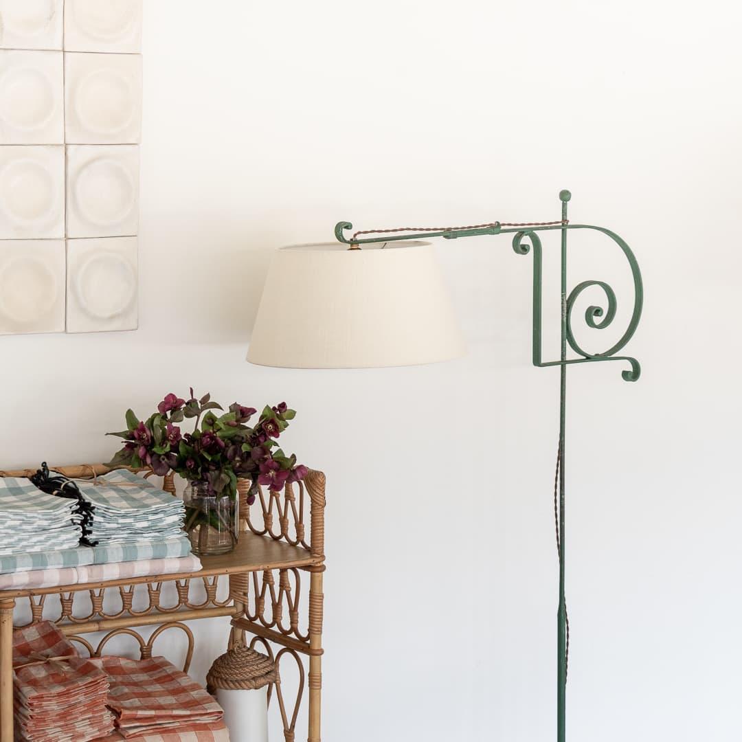 French Painted Iron Floor Lamp In Good Condition In Los Angeles, CA