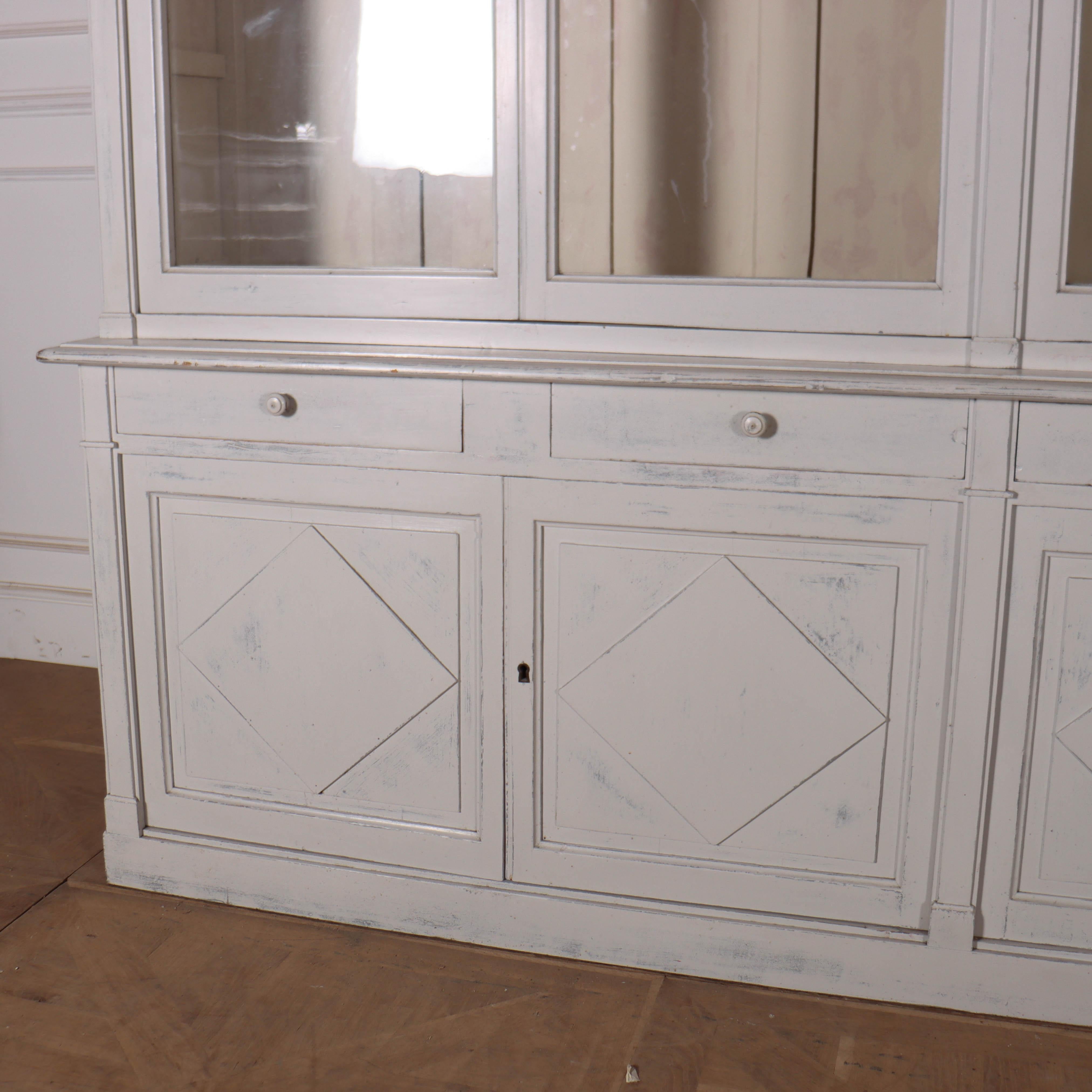 Large 19th C French painted pine kitchen cabinet / bookcase. 1860.

Awaiting extra shelves.

Reference: 7821

Dimensions
101 inches (257 cms) wide
20 inches (51 cms) deep
94.5 inches (240 cms) high.