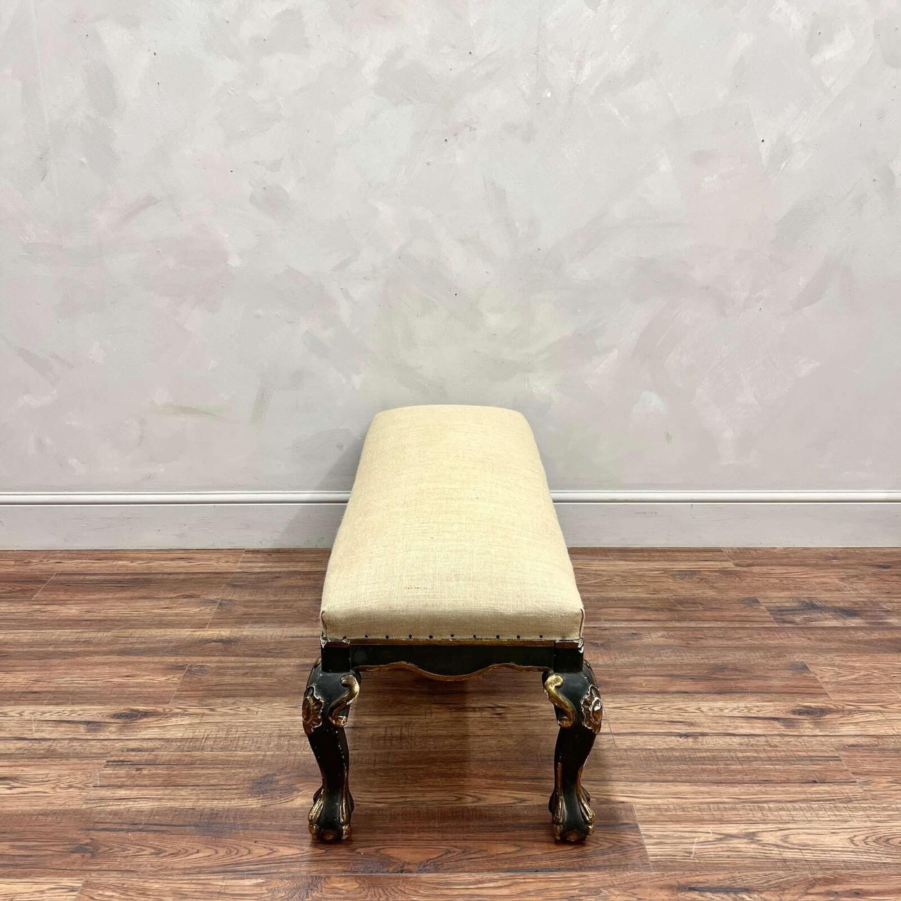 French Painted Lion Paw Upholstered Footstool (Vergoldet) im Angebot