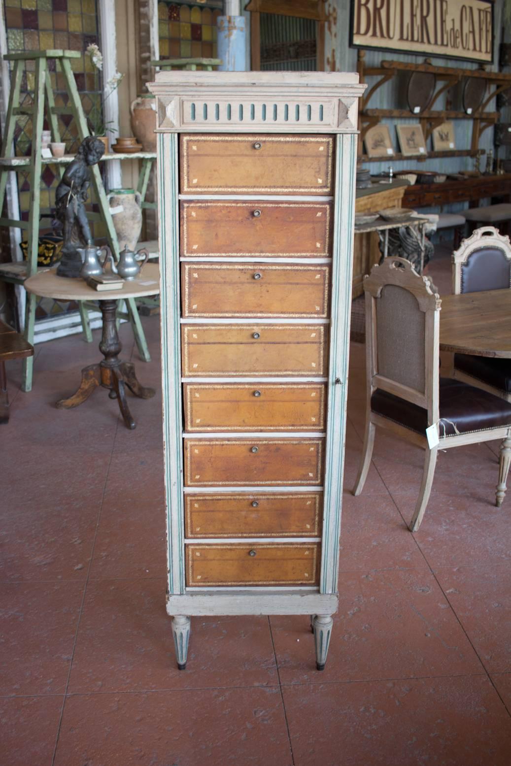 French Painted Lockside Lingerie Chest In Good Condition In Calgary, Alberta