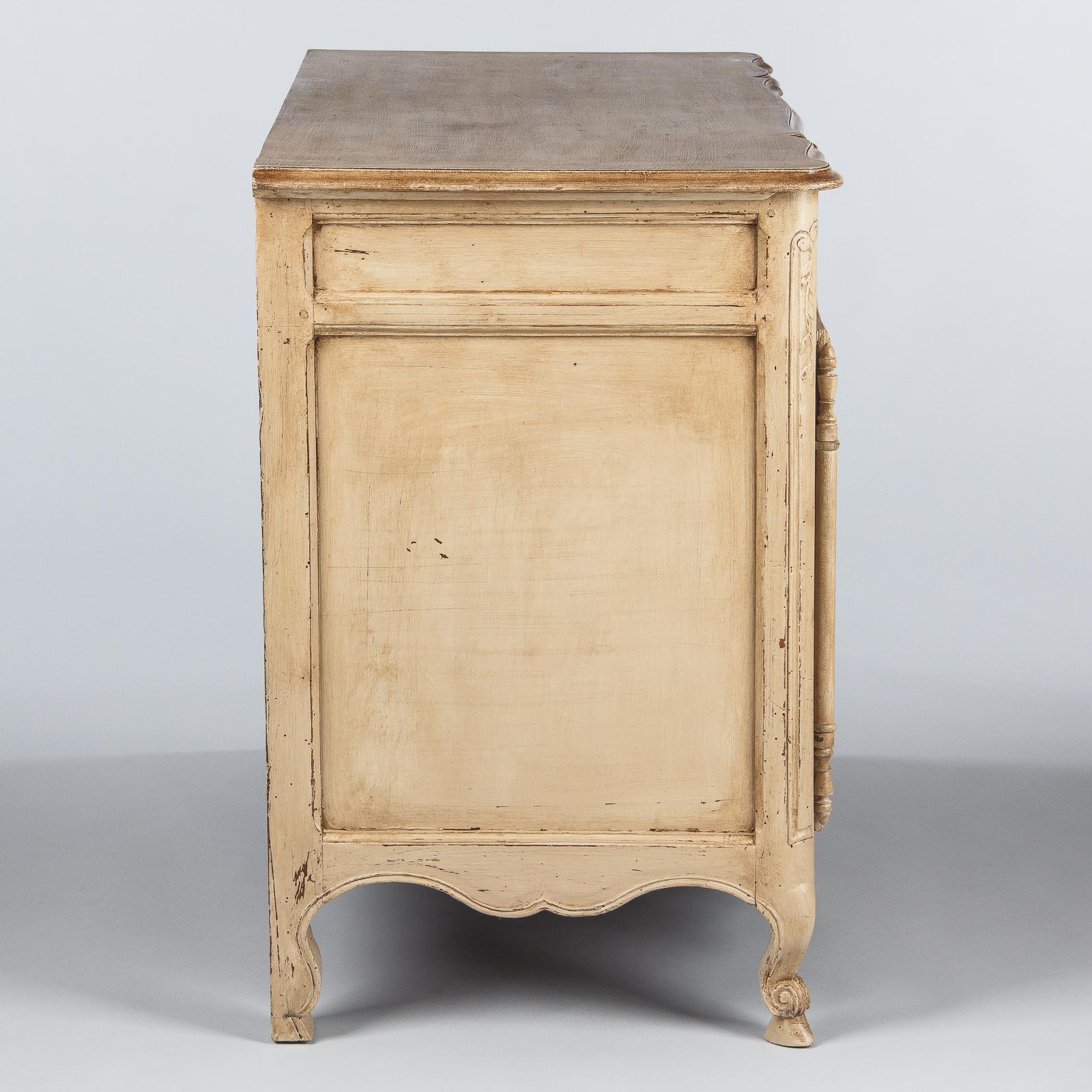 French Painted Louis XV Style Buffet, 19th Century For Sale 9