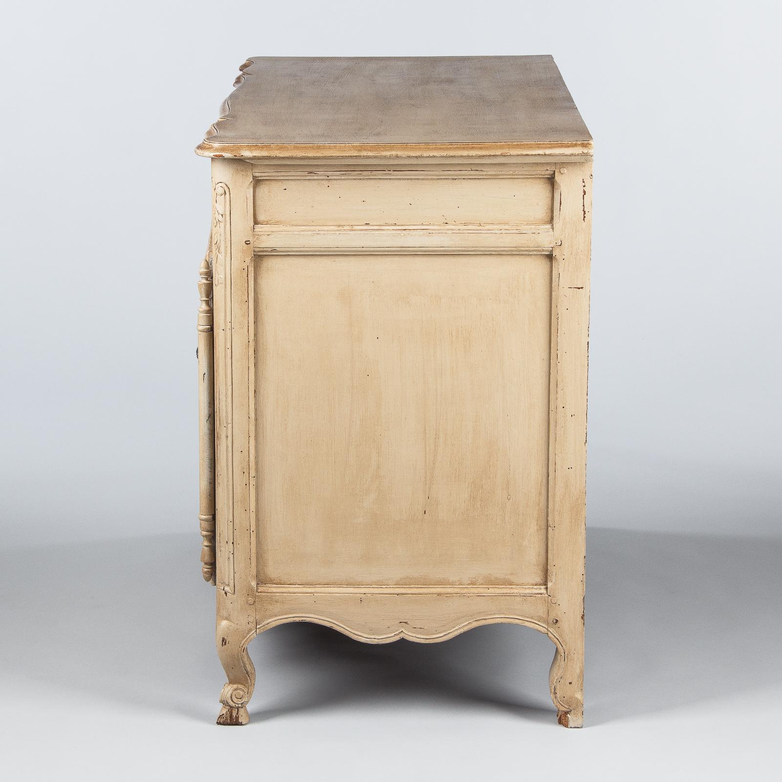 French Painted Louis XV Style Buffet, 19th Century For Sale 1