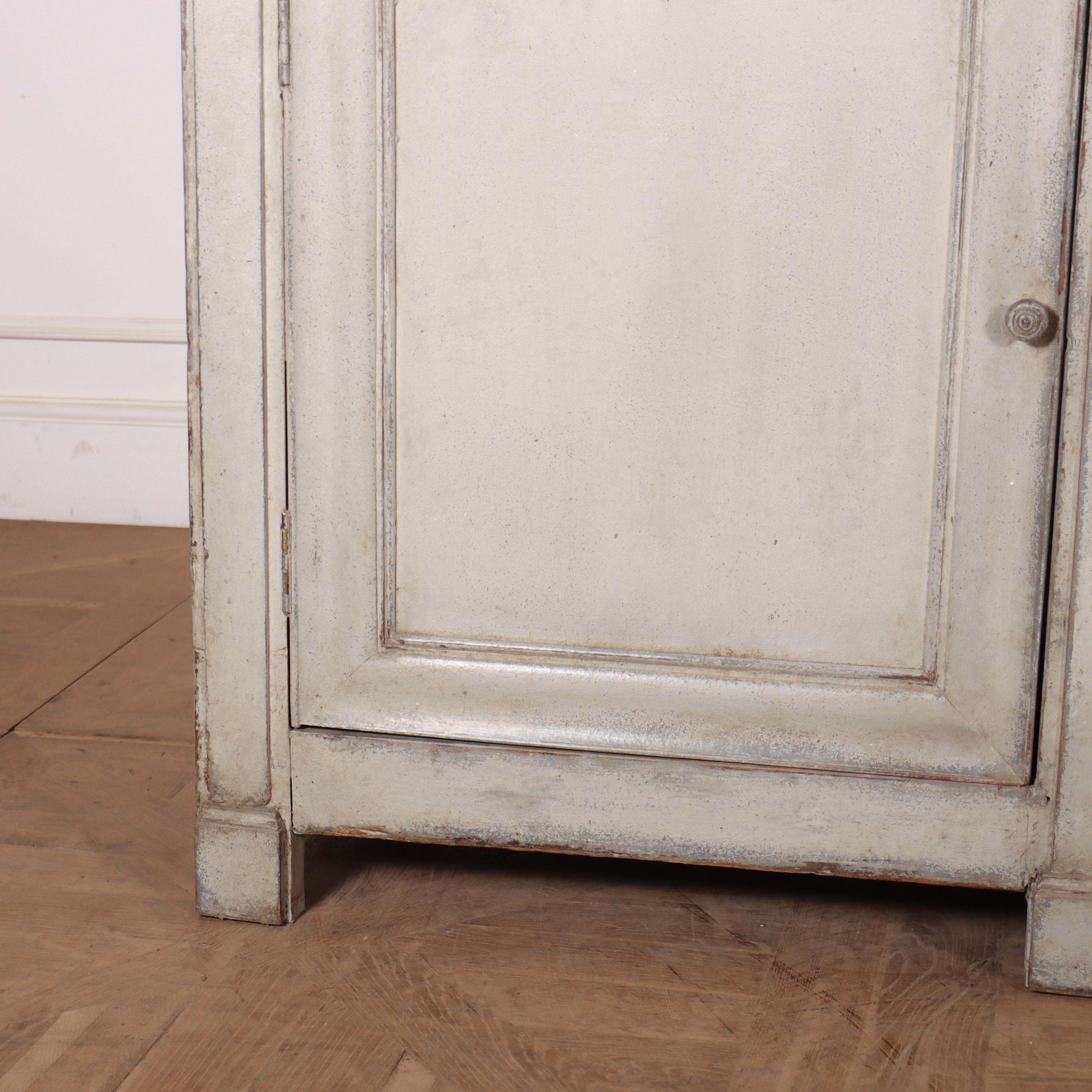 French Painted Narrow Enfilade In Good Condition For Sale In Leamington Spa, Warwickshire