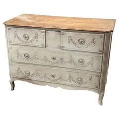 Commode française en chêne peint