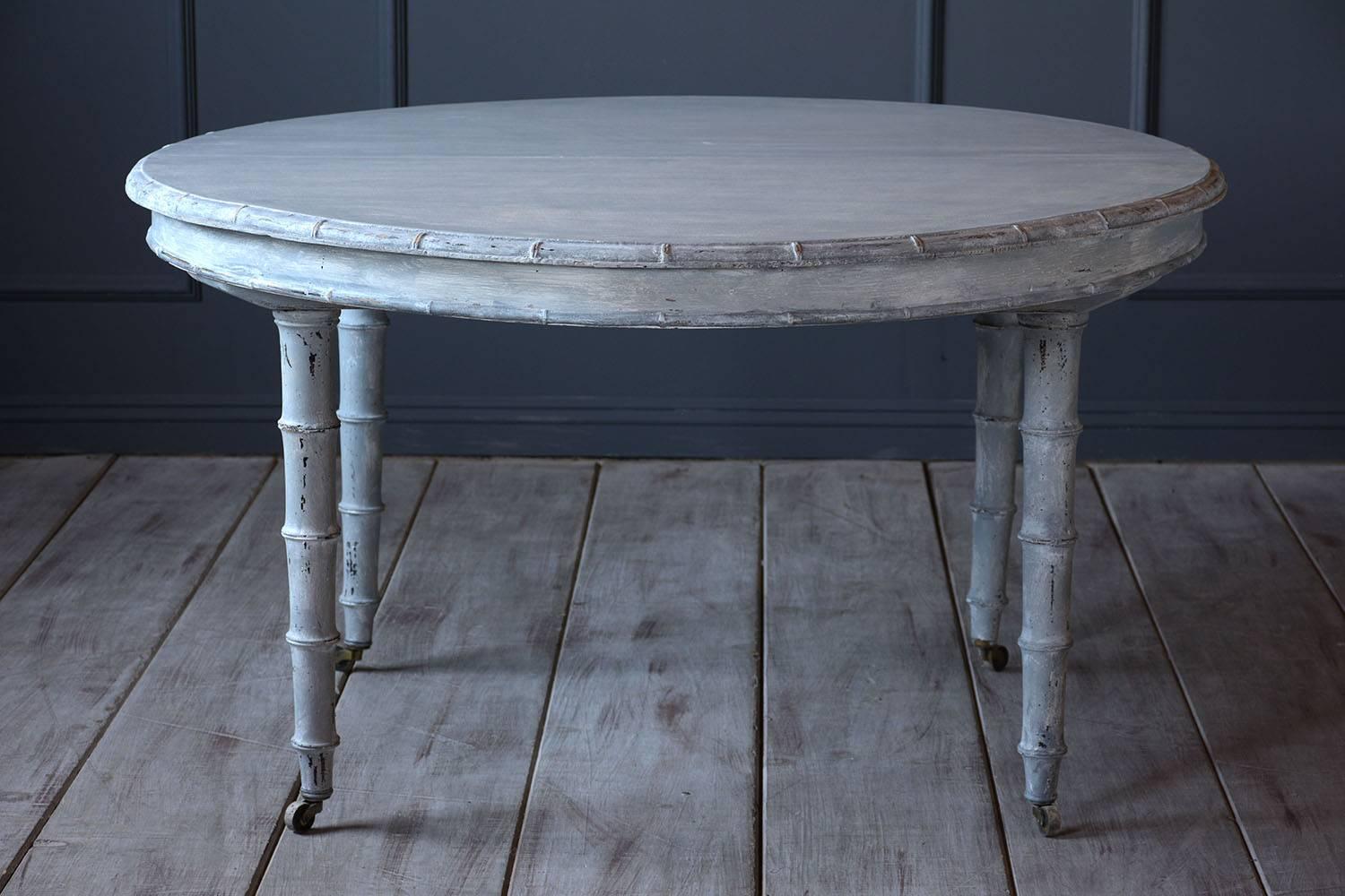 French Painted Oval Dining Table, circa 1900 In Excellent Condition In Los Angeles, CA