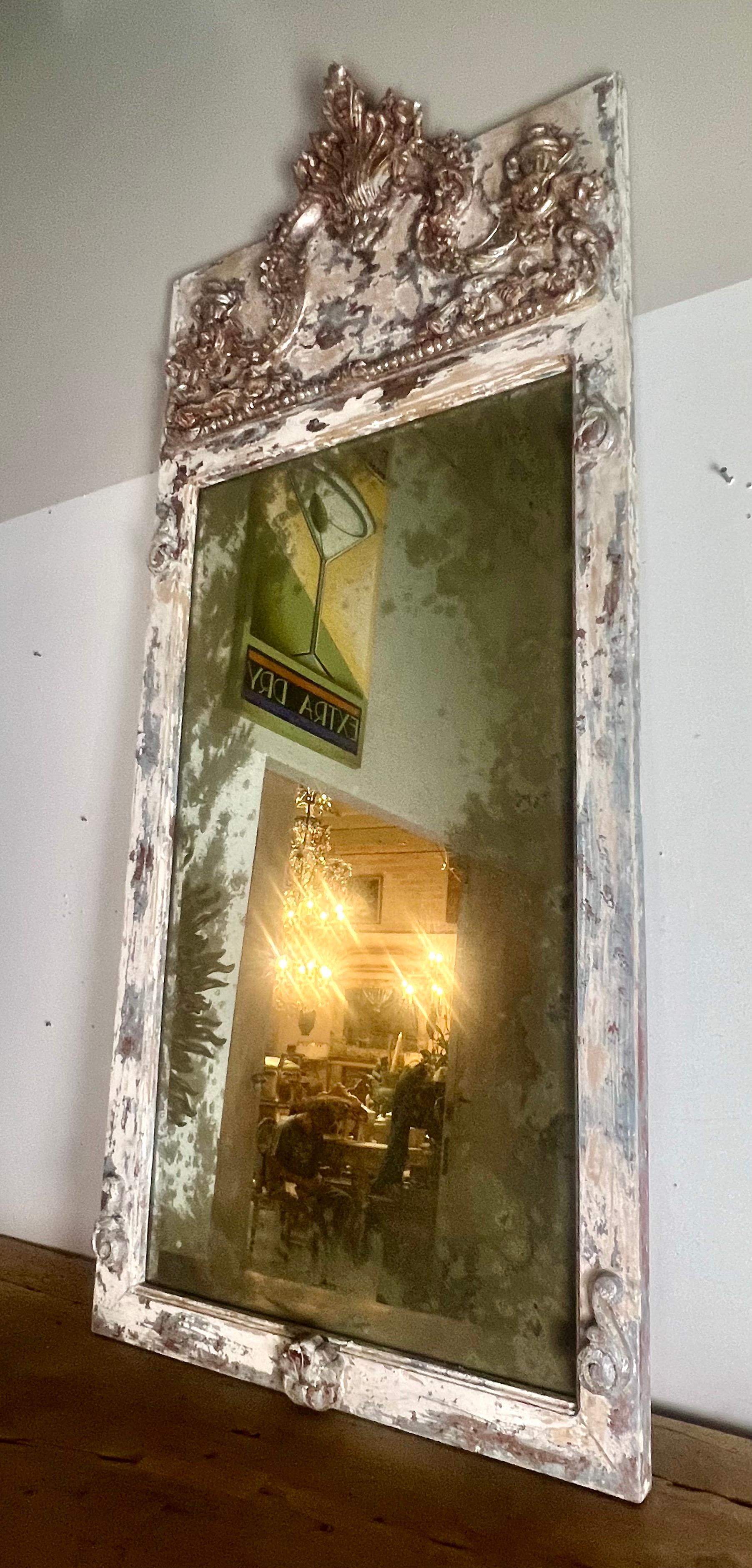 French Painted & Parcel Gilt Mirror For Sale 1