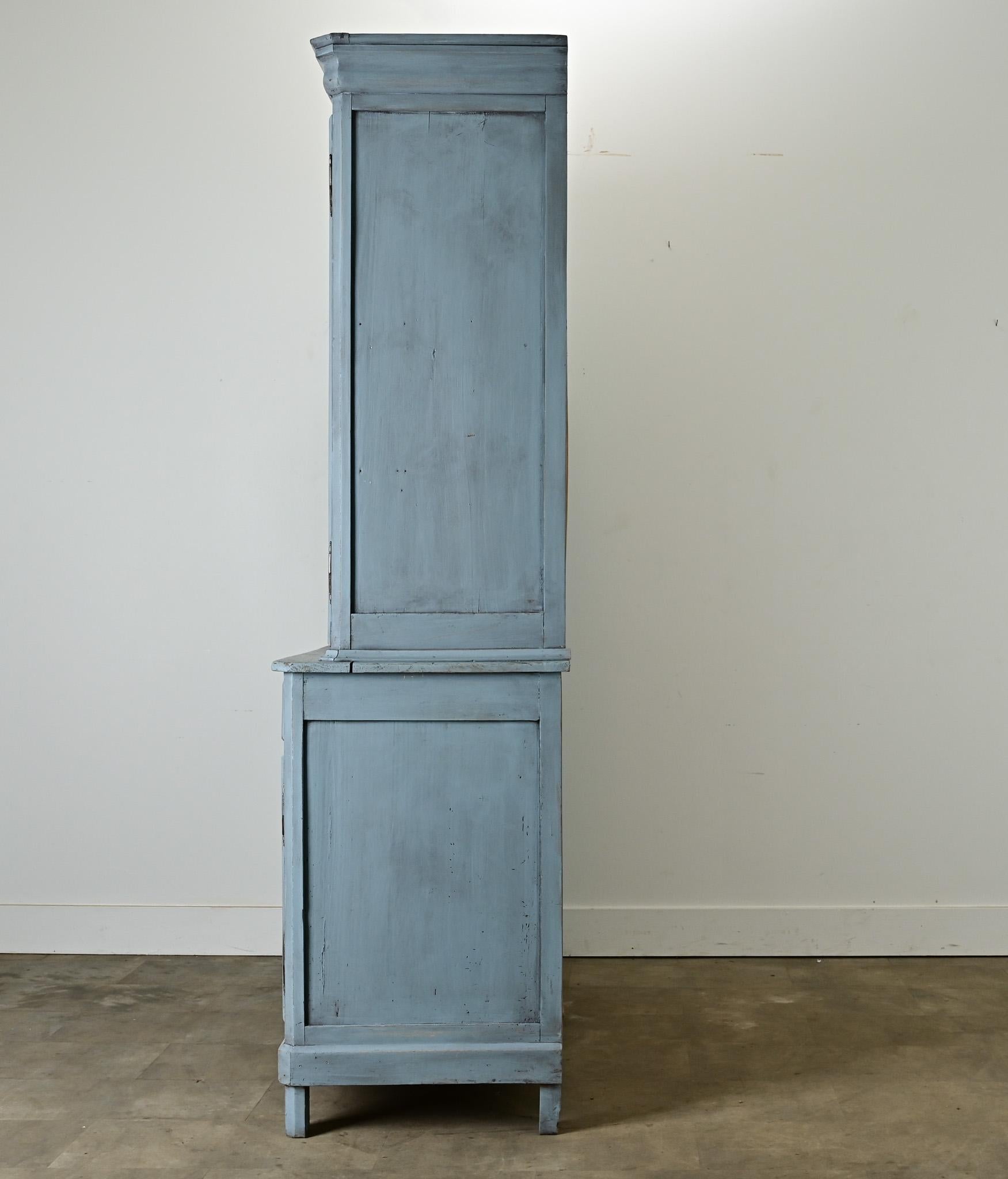 Buffet francese in pino dipinto a due corpi 4