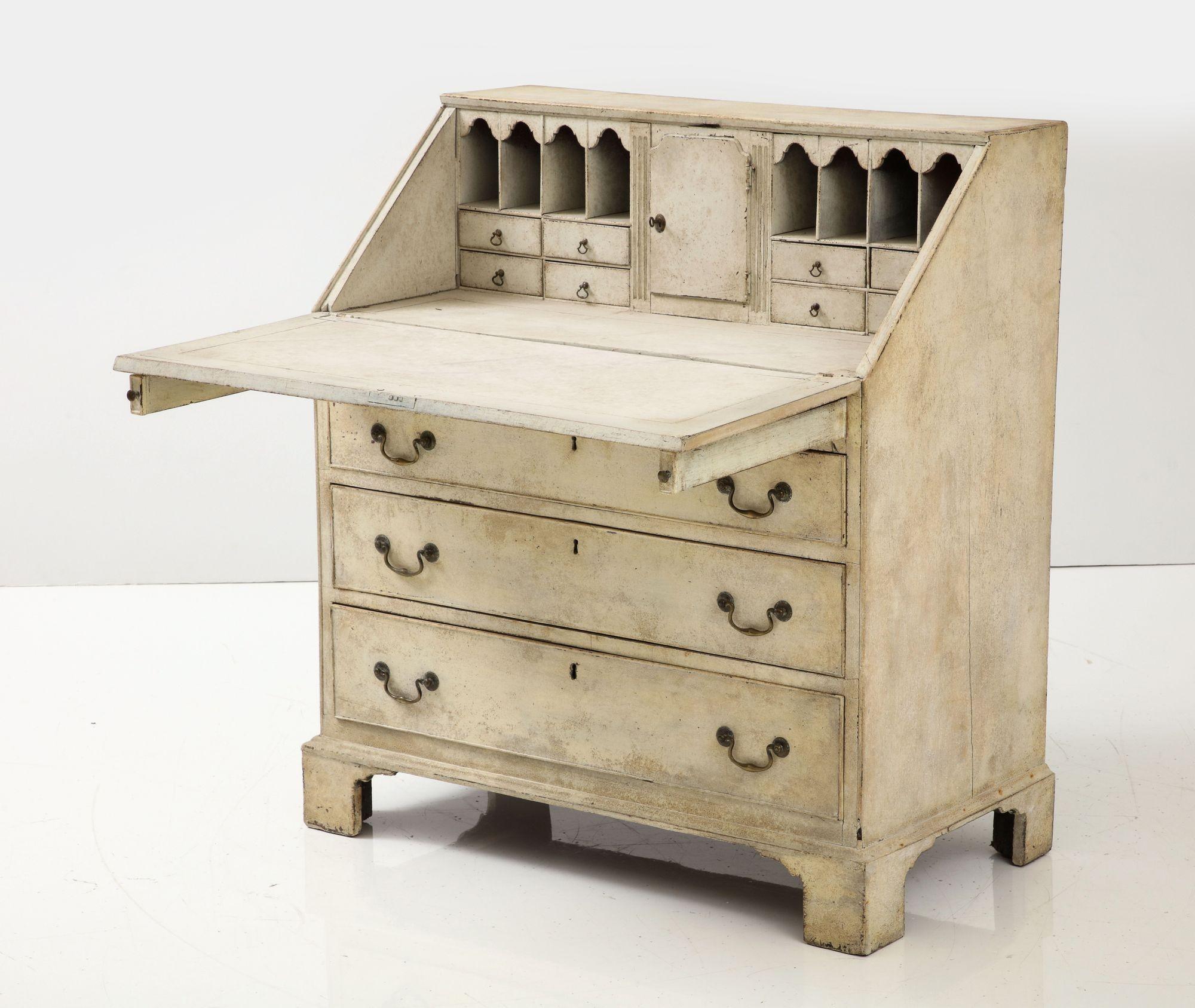 French Painted Secretary Desk with Fallfront, Mid 19th century For Sale 3