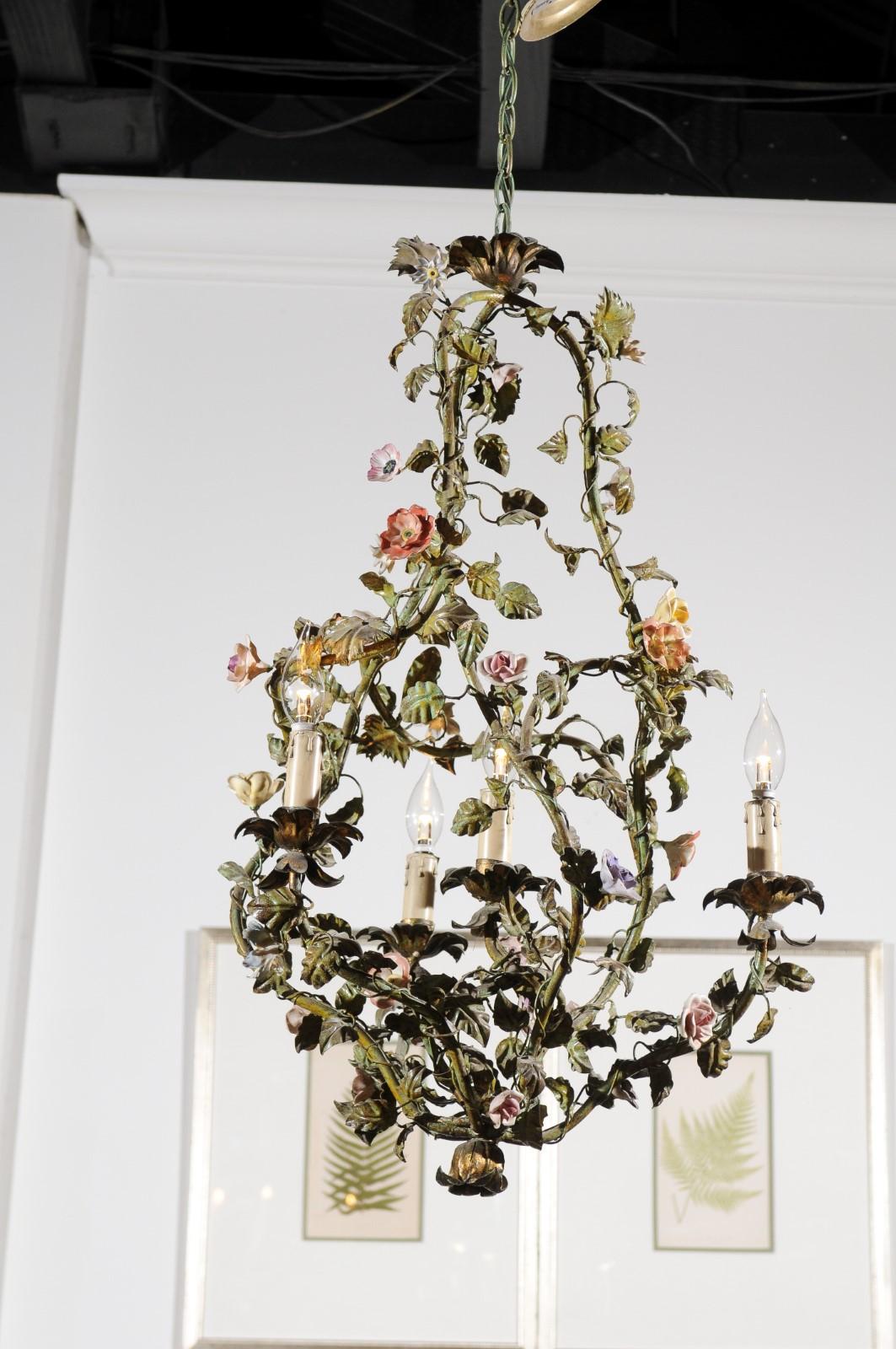 French Painted Tôle Bell-Shaped Four-Light Chandelier with Porcelain Flowers 3