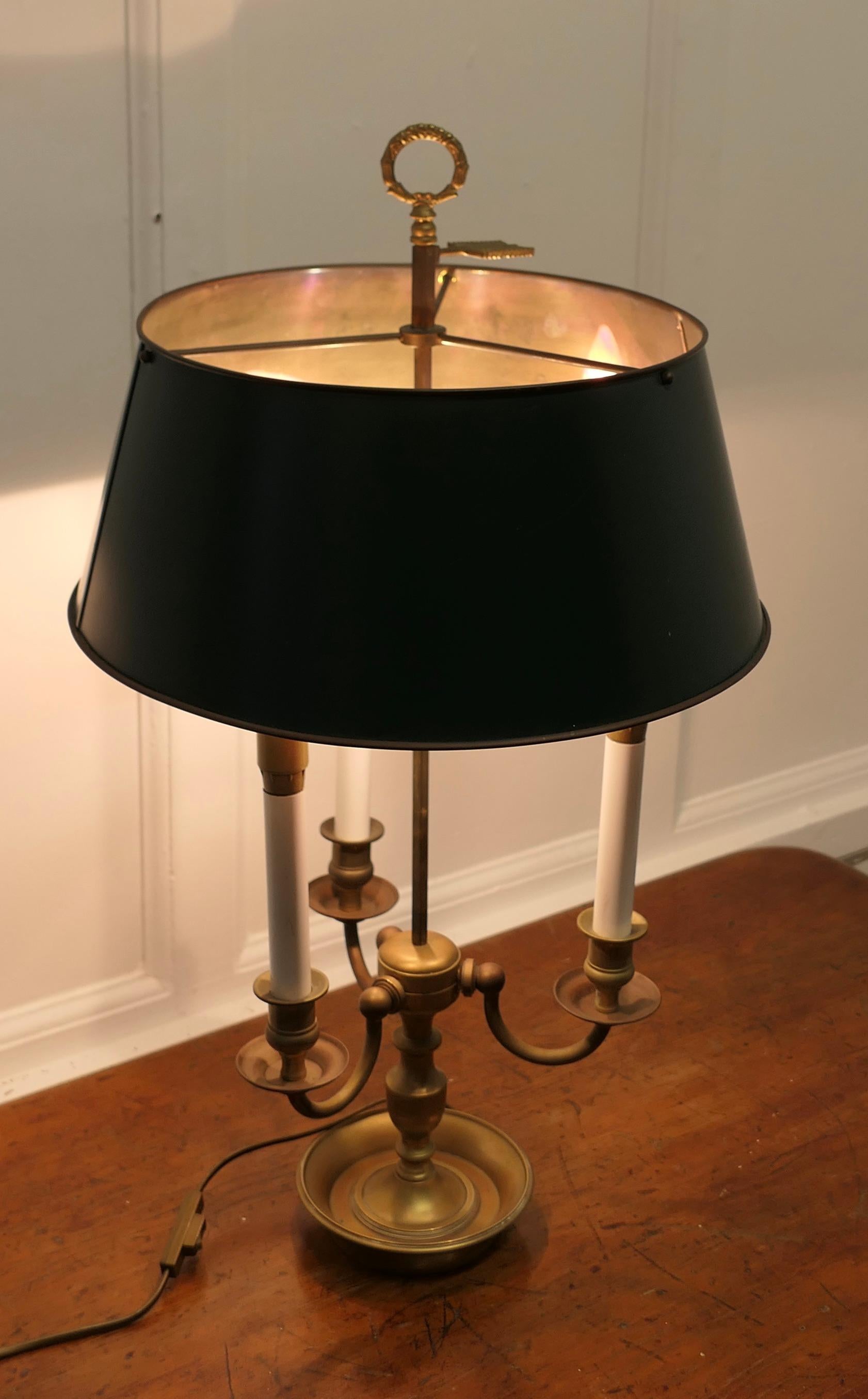 French Painted Toleware and Brass Triple Desk Lamp a Lovely Piece For Sale 3