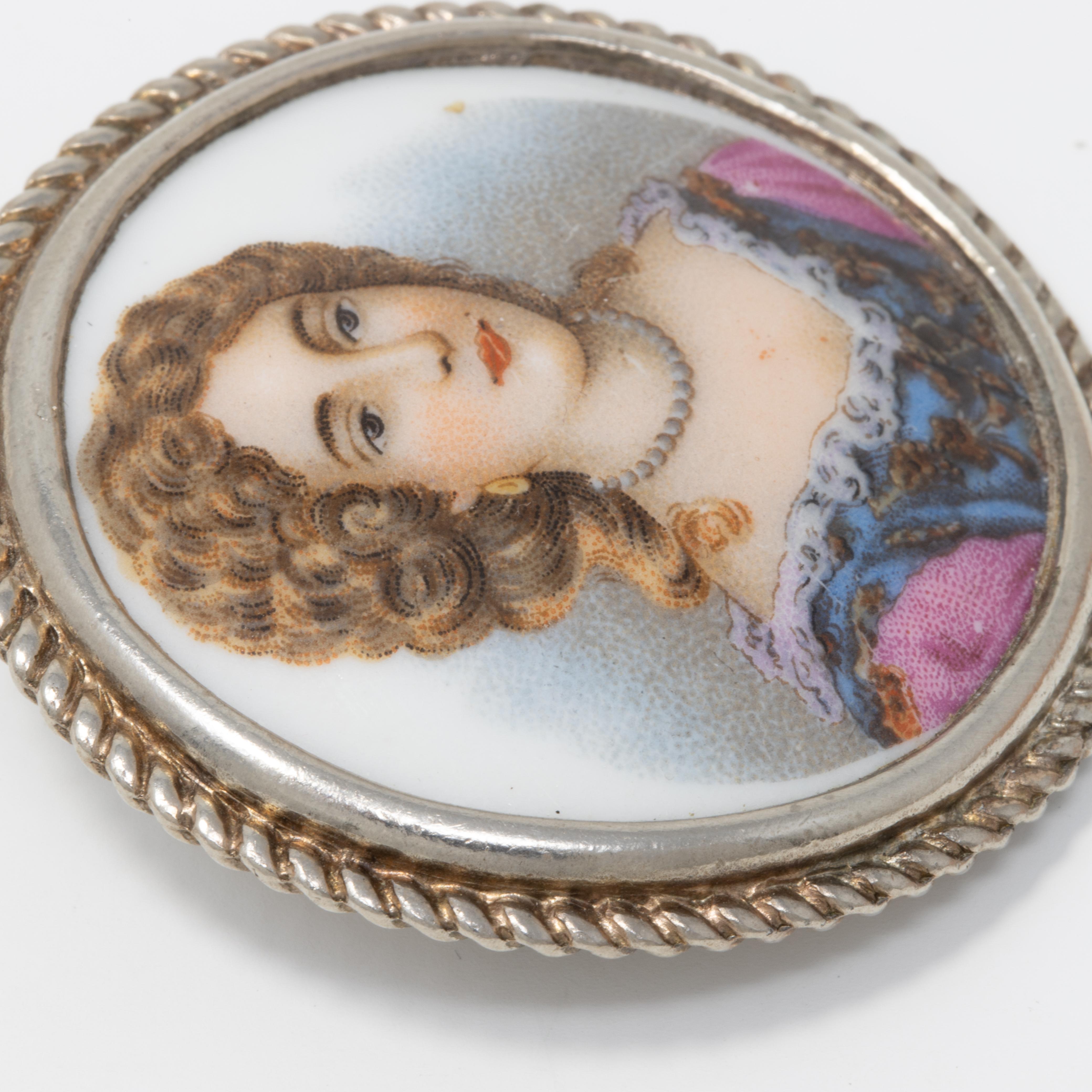 Victorian French Painted Woman Portrait Round Pin Pendant in Silver Setting, Mid 1900s For Sale