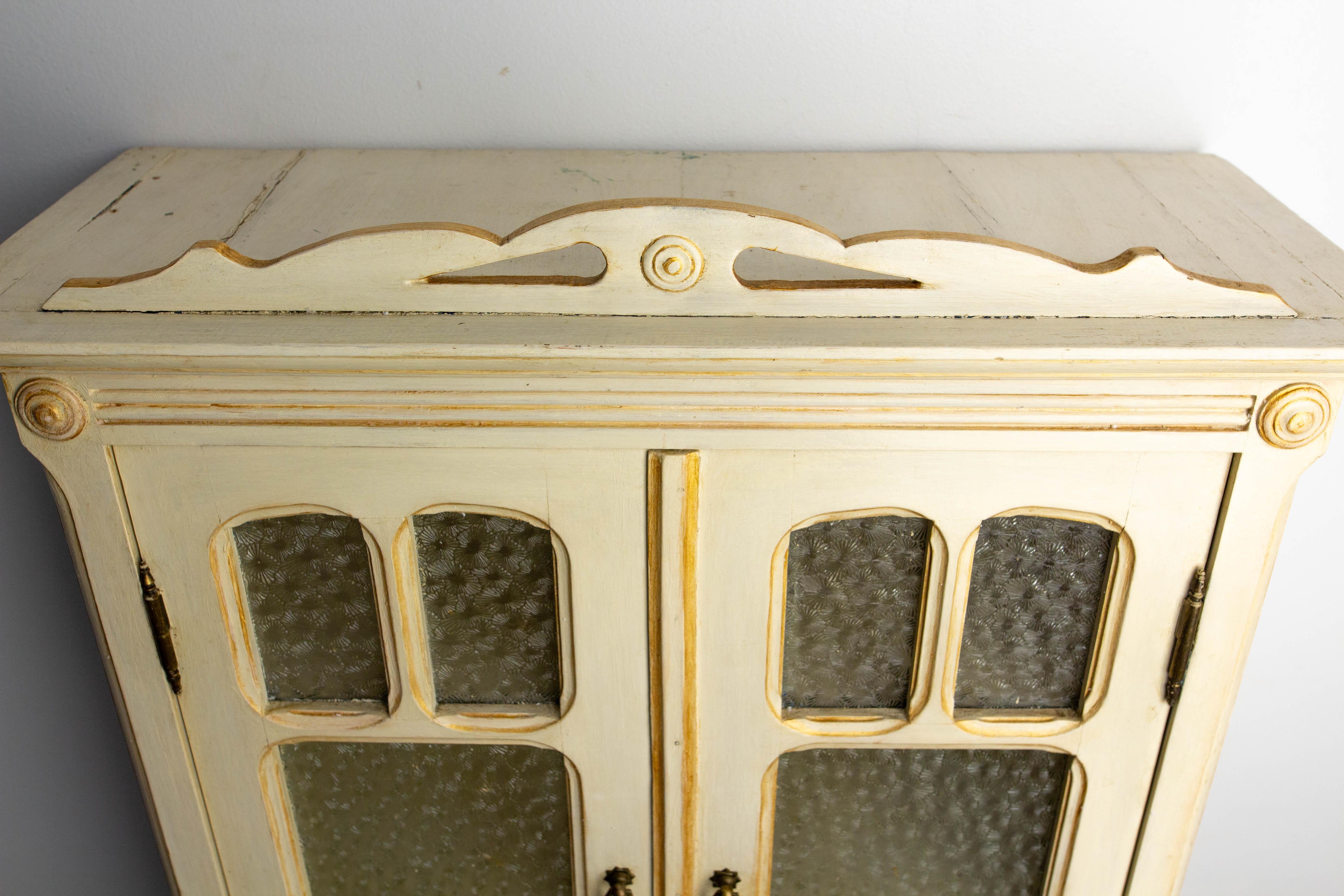 French Painted Wood, Glass & Brass Little Armoire, circa 1920 For Sale 4