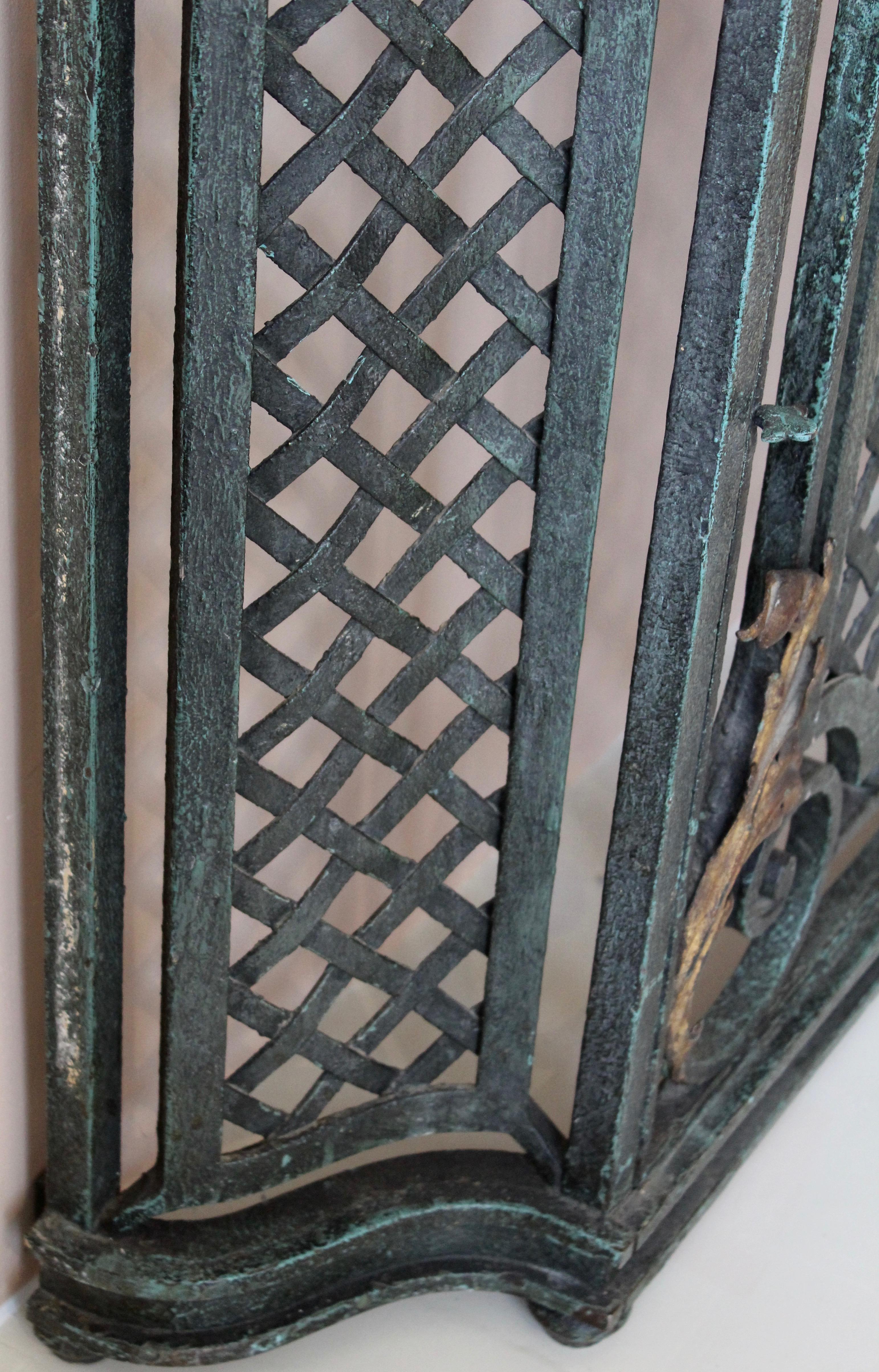 French Painted Wrought Iron and Marble Radiator Cover, circa 1930 In Good Condition In London, GB
