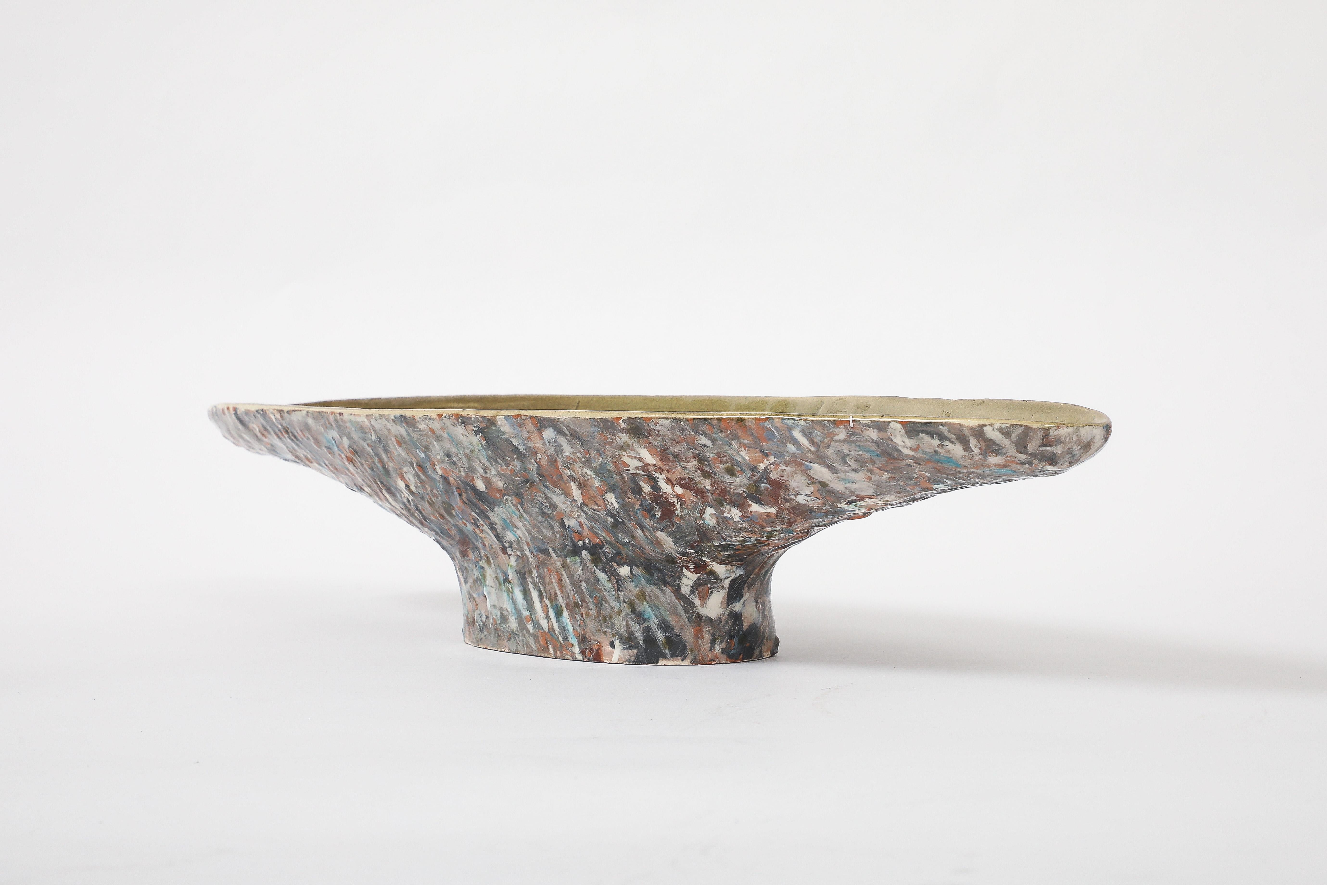 Francese Centrotavola francese in ceramica smaltata a colori in vendita