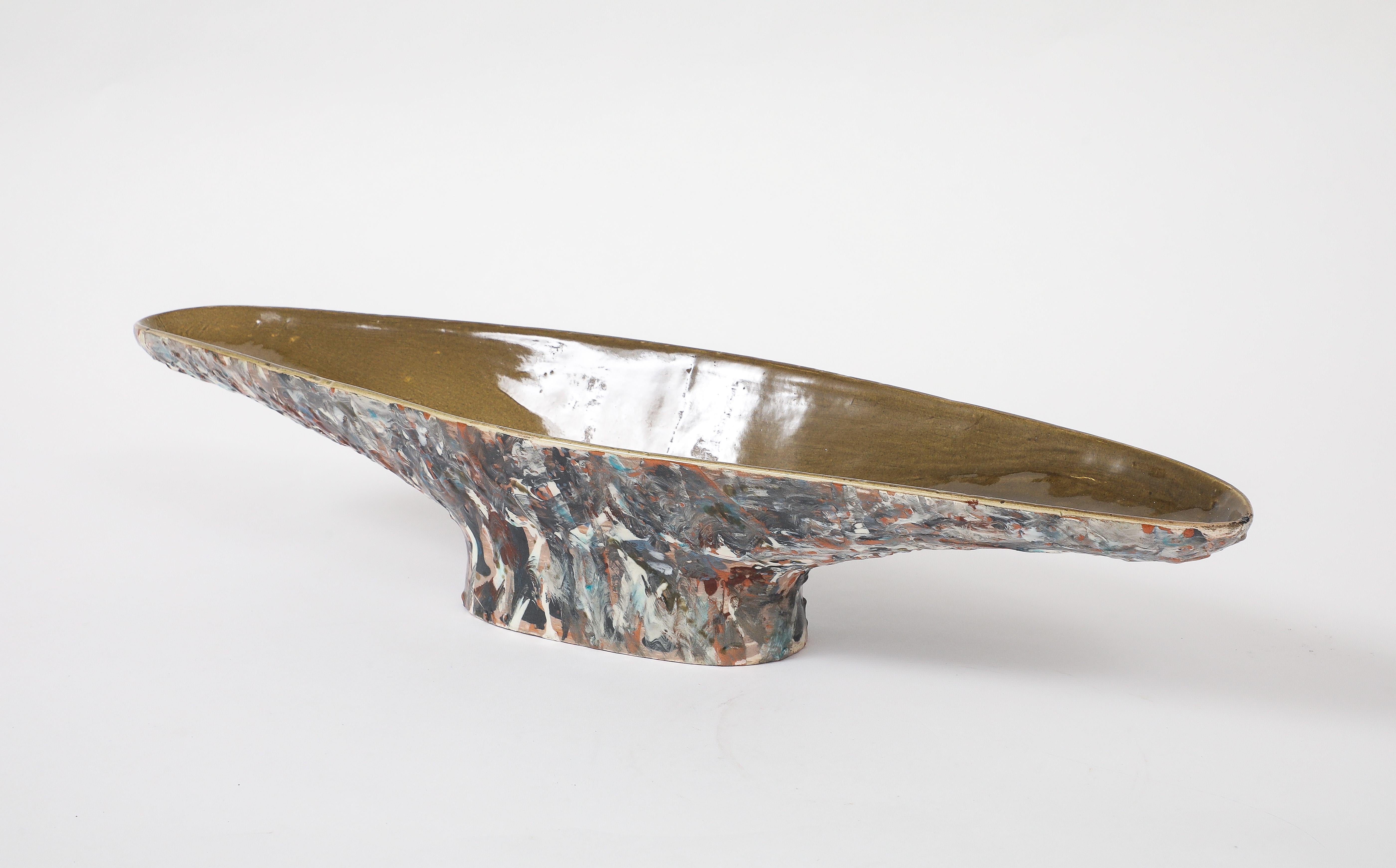 Fatto a mano Centrotavola francese in ceramica smaltata a colori in vendita