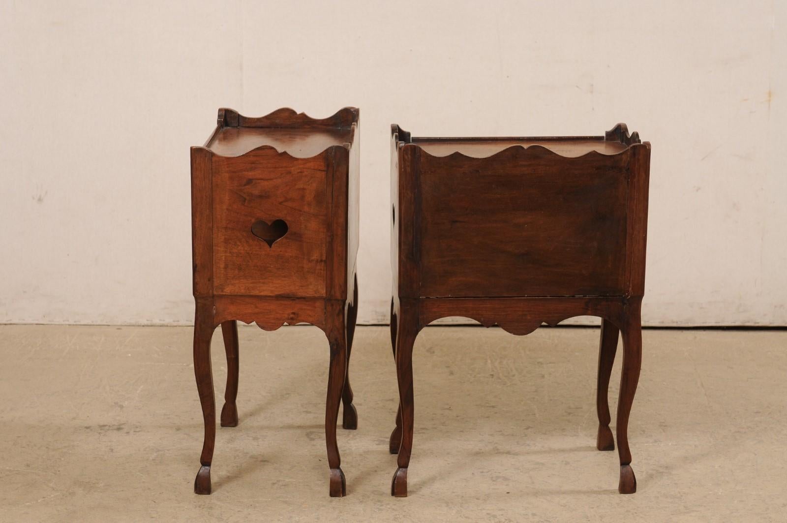 French Pair Antique End Tables w/Scalloped Top Lip & Petite Hoof Carved Feet 3