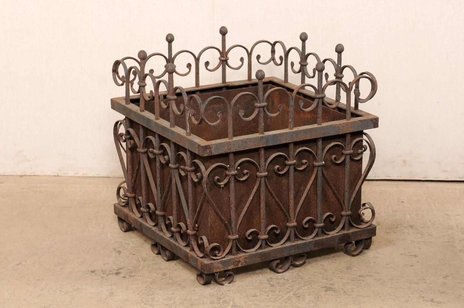 French Pair Beautiful Wrought Iron Square-Shaped Planters, Early 20th C. In Good Condition For Sale In Atlanta, GA
