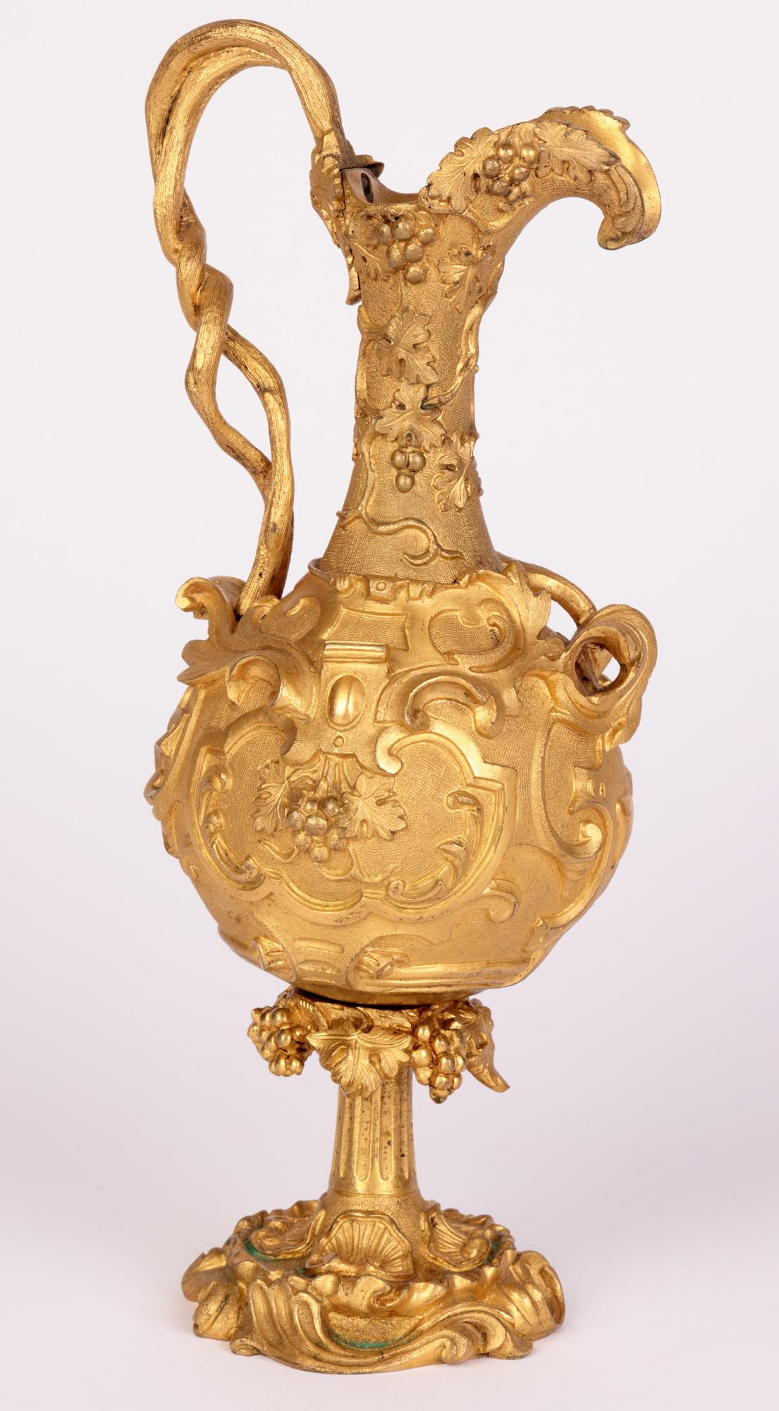 Französisches Paar vergoldete Bronze-ornamente, neoklassizistische Deko-Würfel im Angebot 6